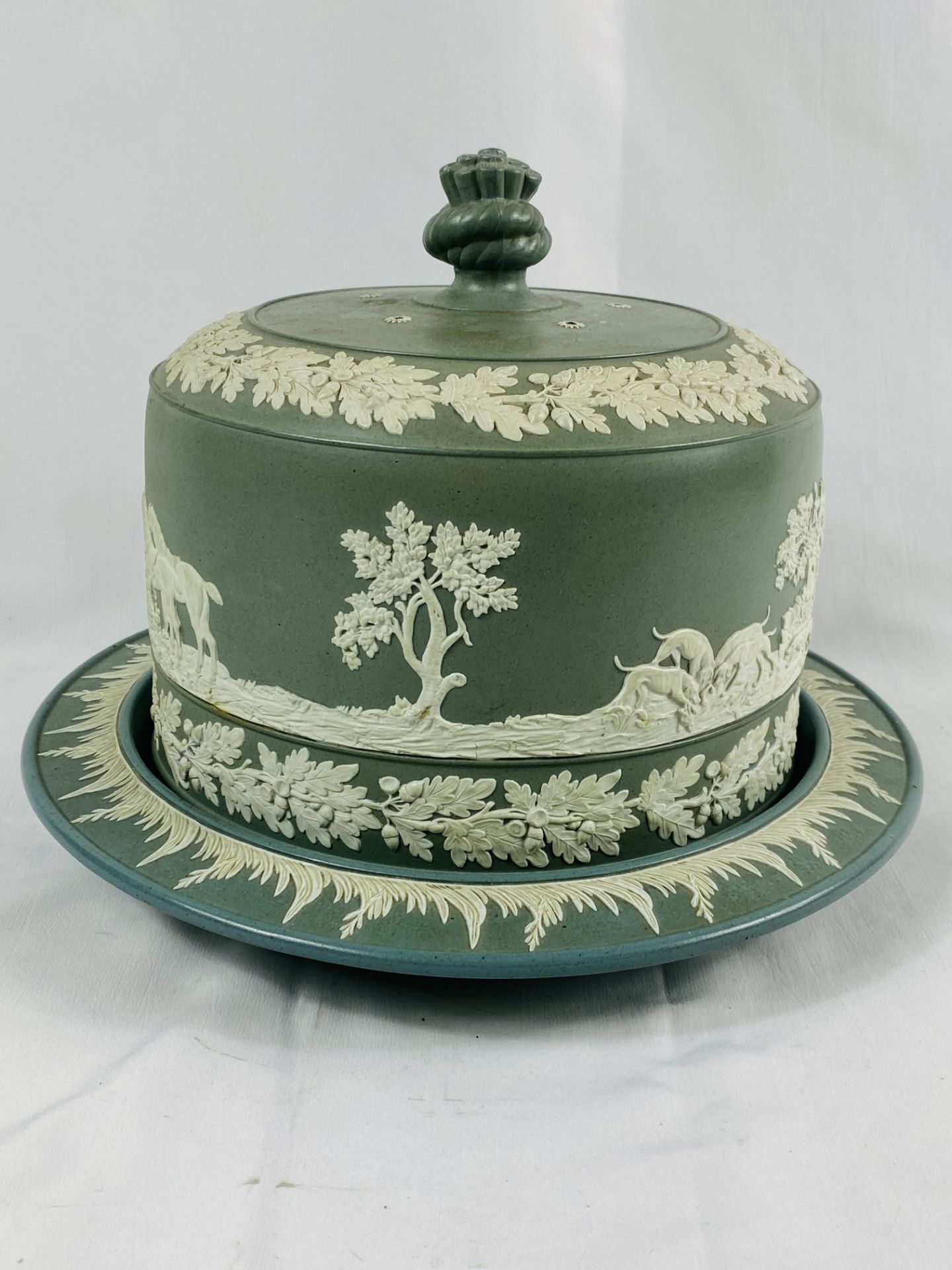 Wedgwood style cheese cloche - Image 5 of 7