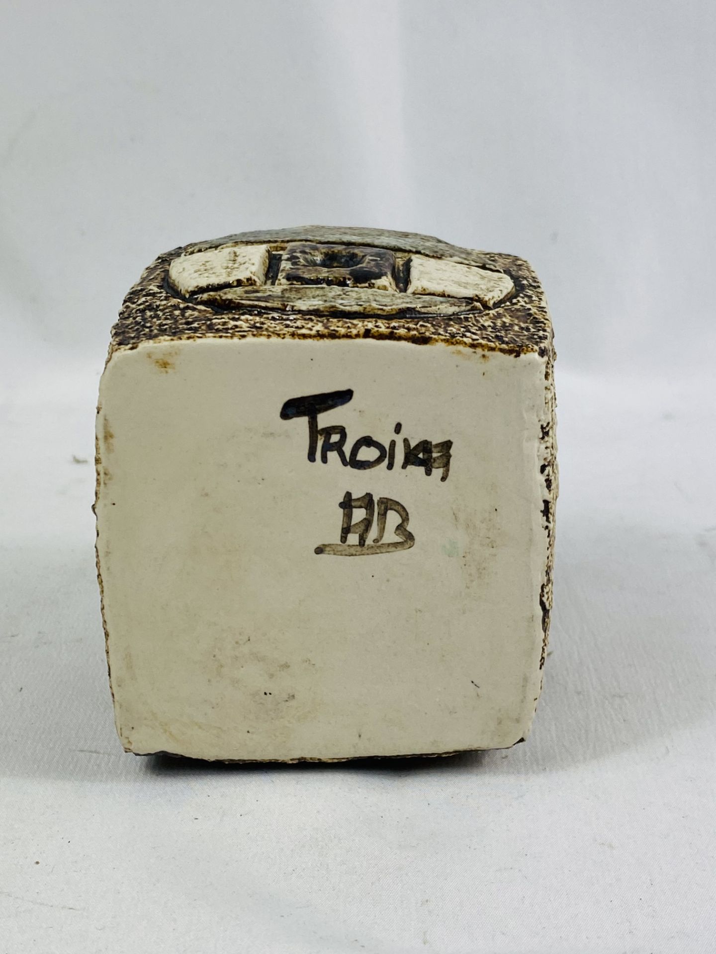 Troika vase - Image 5 of 6