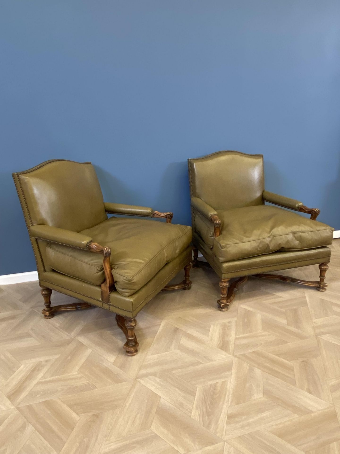 Pair of green leather armchairs - Image 2 of 12