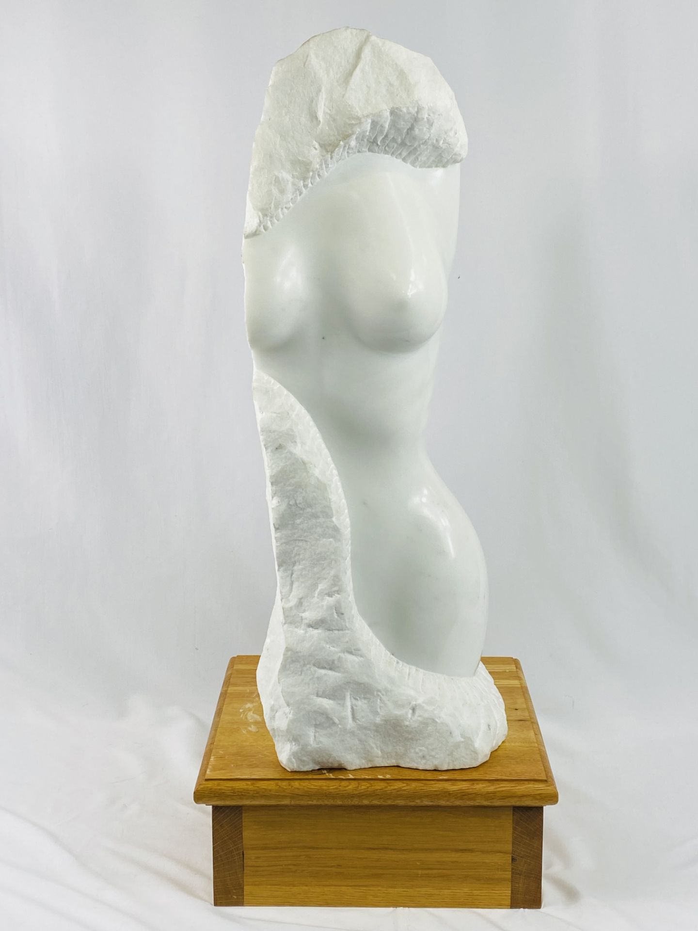 Marble sculpture of female nude torso with signature - Bild 5 aus 11