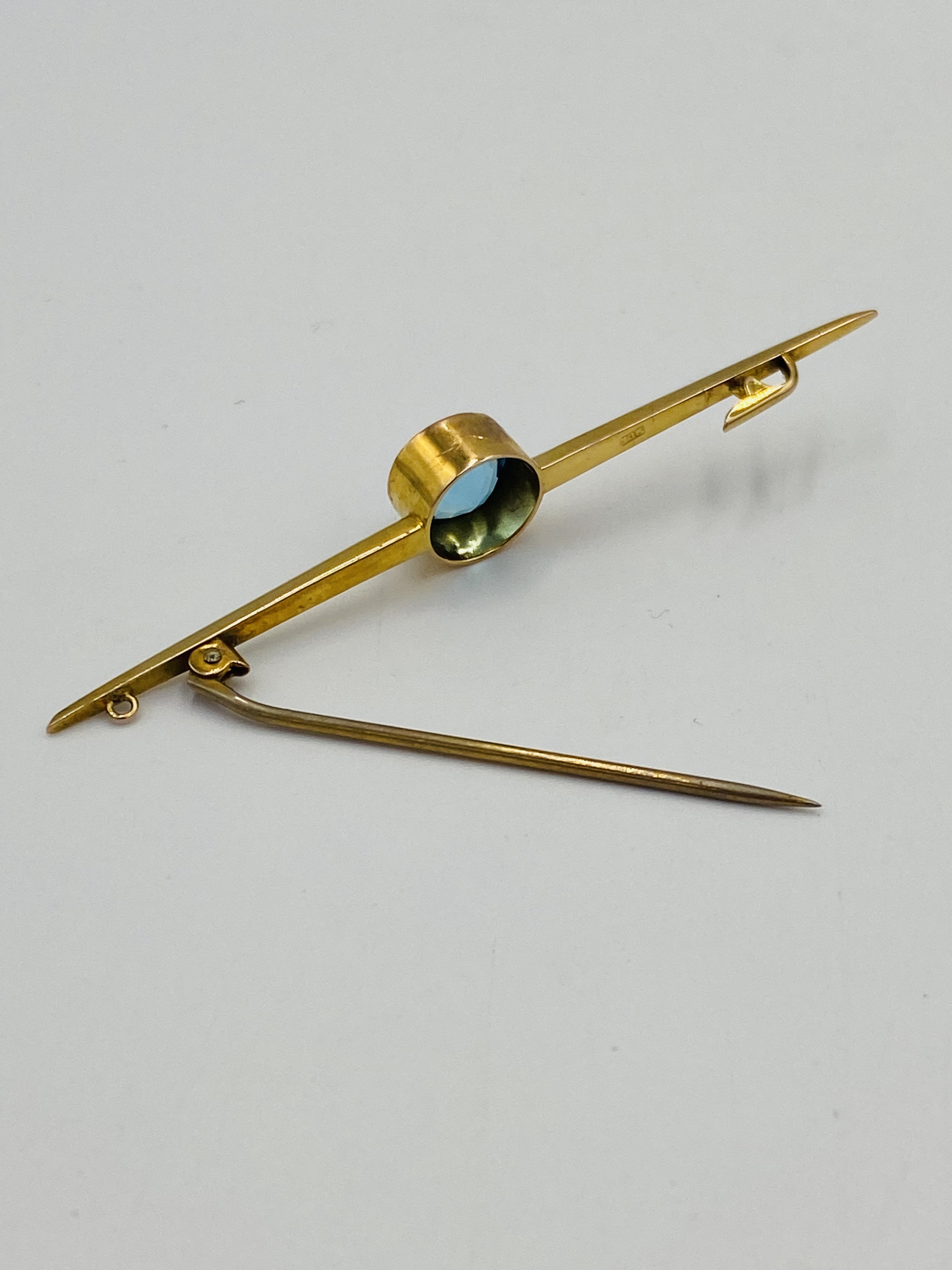 9ct gold bar brooch - Image 5 of 6