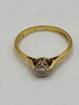 18ct gold solitaire ring