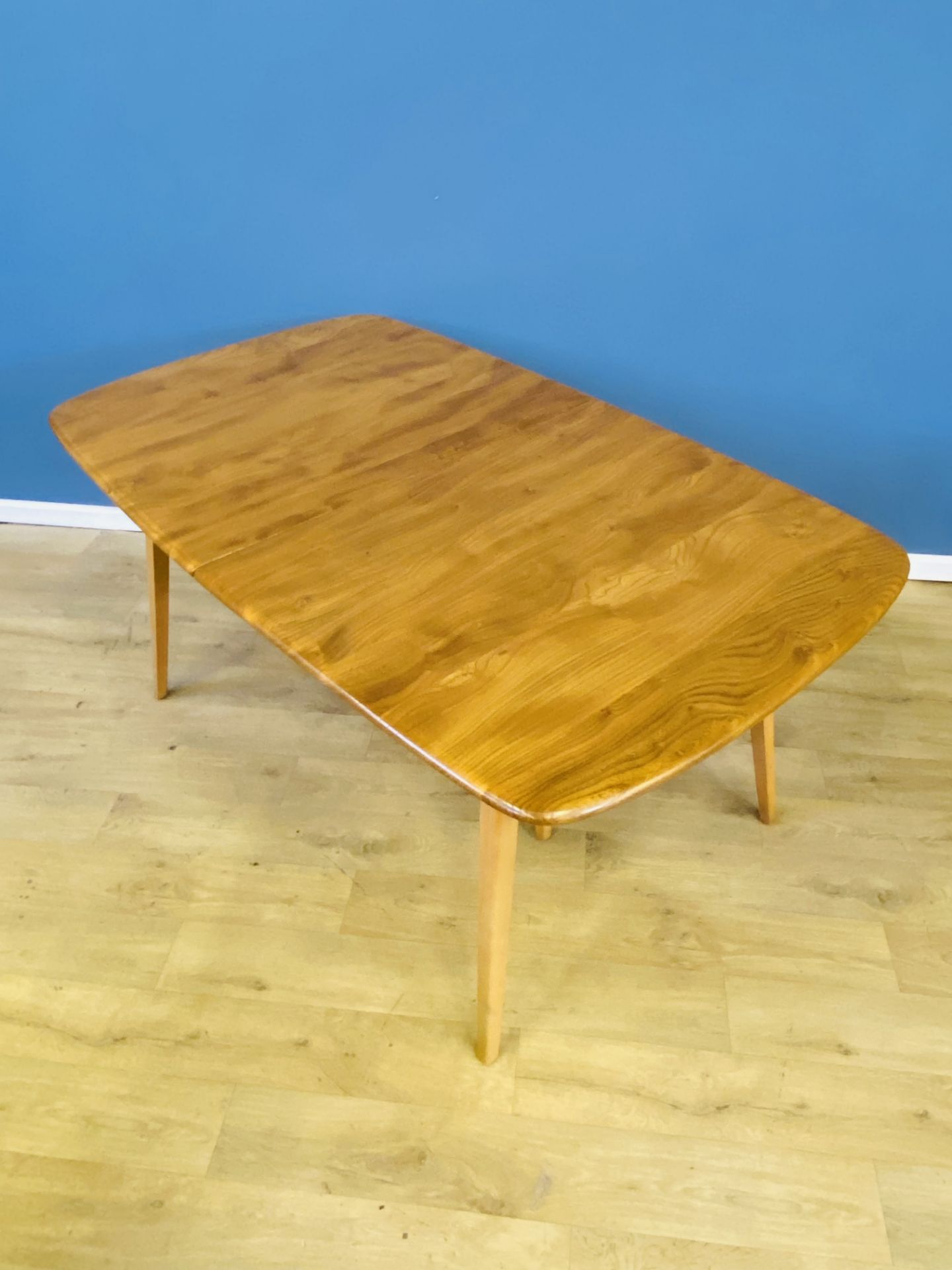 Ercol extending dining table - Image 3 of 8
