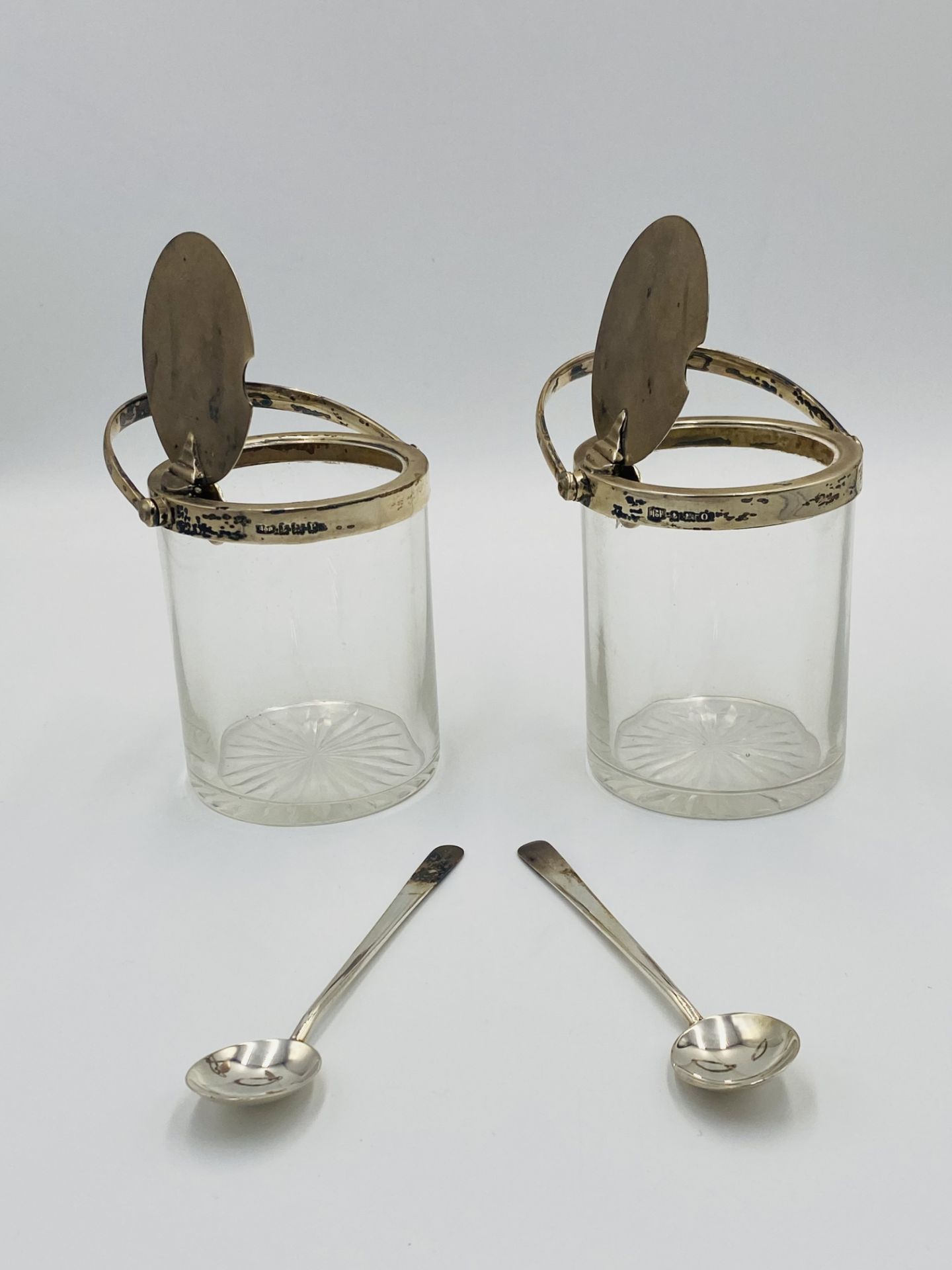 Pair of silver mounted, glass preserve jars with star cut bases - Image 4 of 6