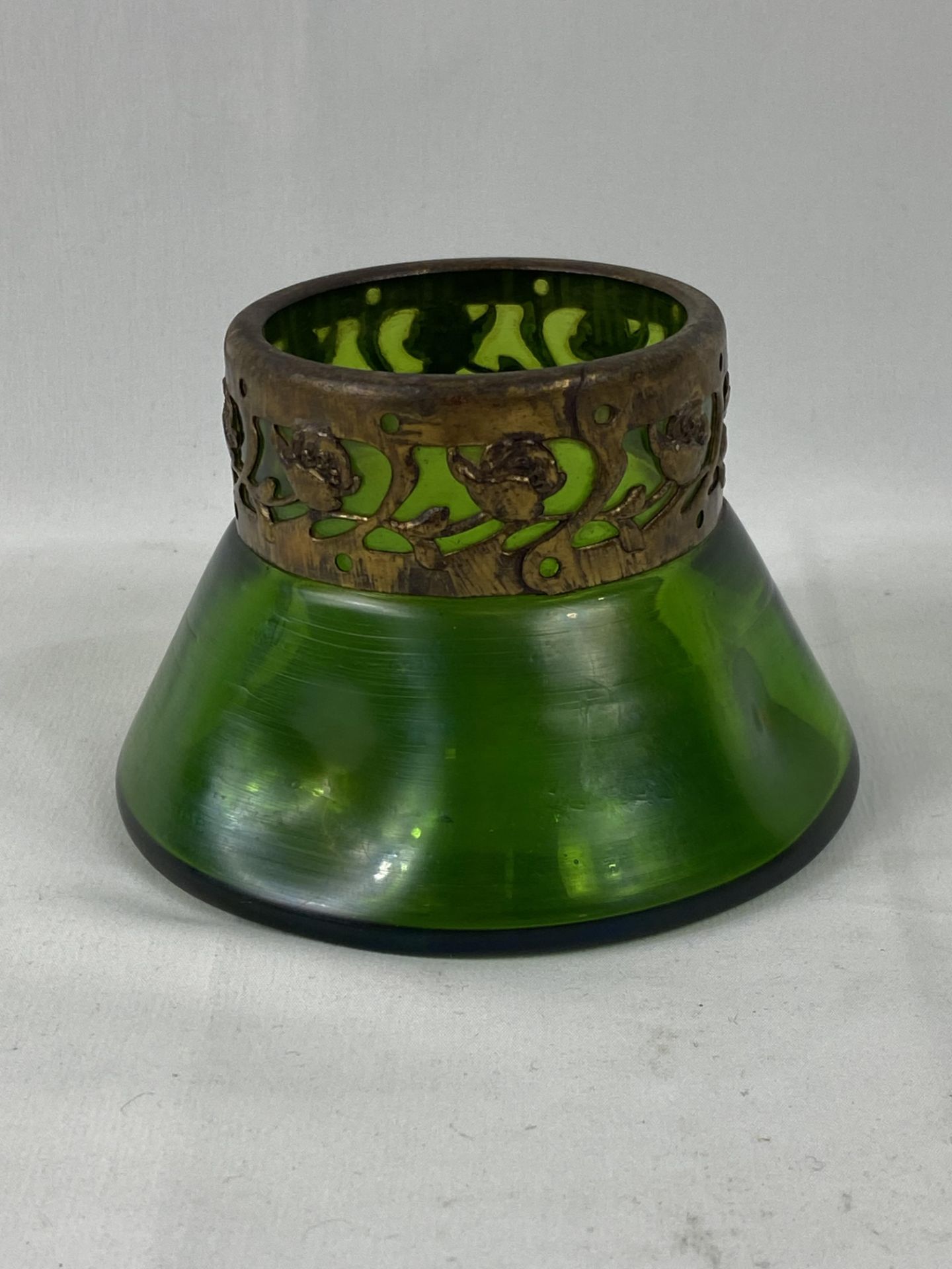 Austrian green glass bowl - Image 2 of 5