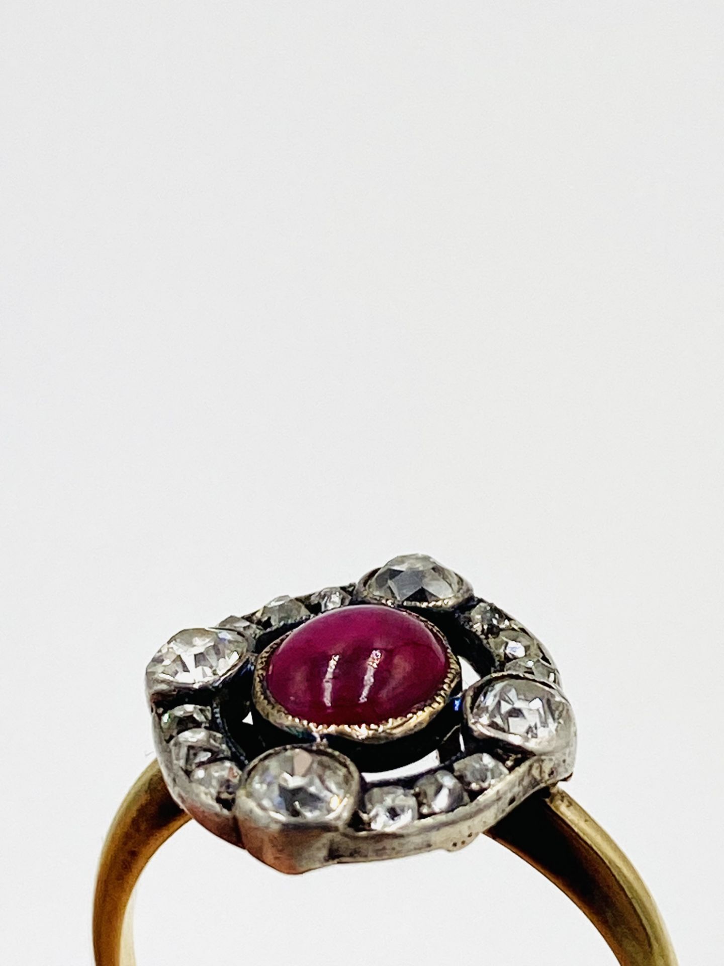 Gold ring set with a centre ruby and diamond surround - Image 3 of 4