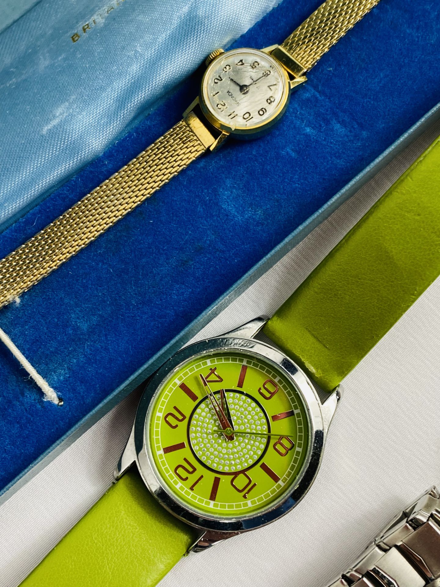 Quantity of fashion watches - Image 6 of 8