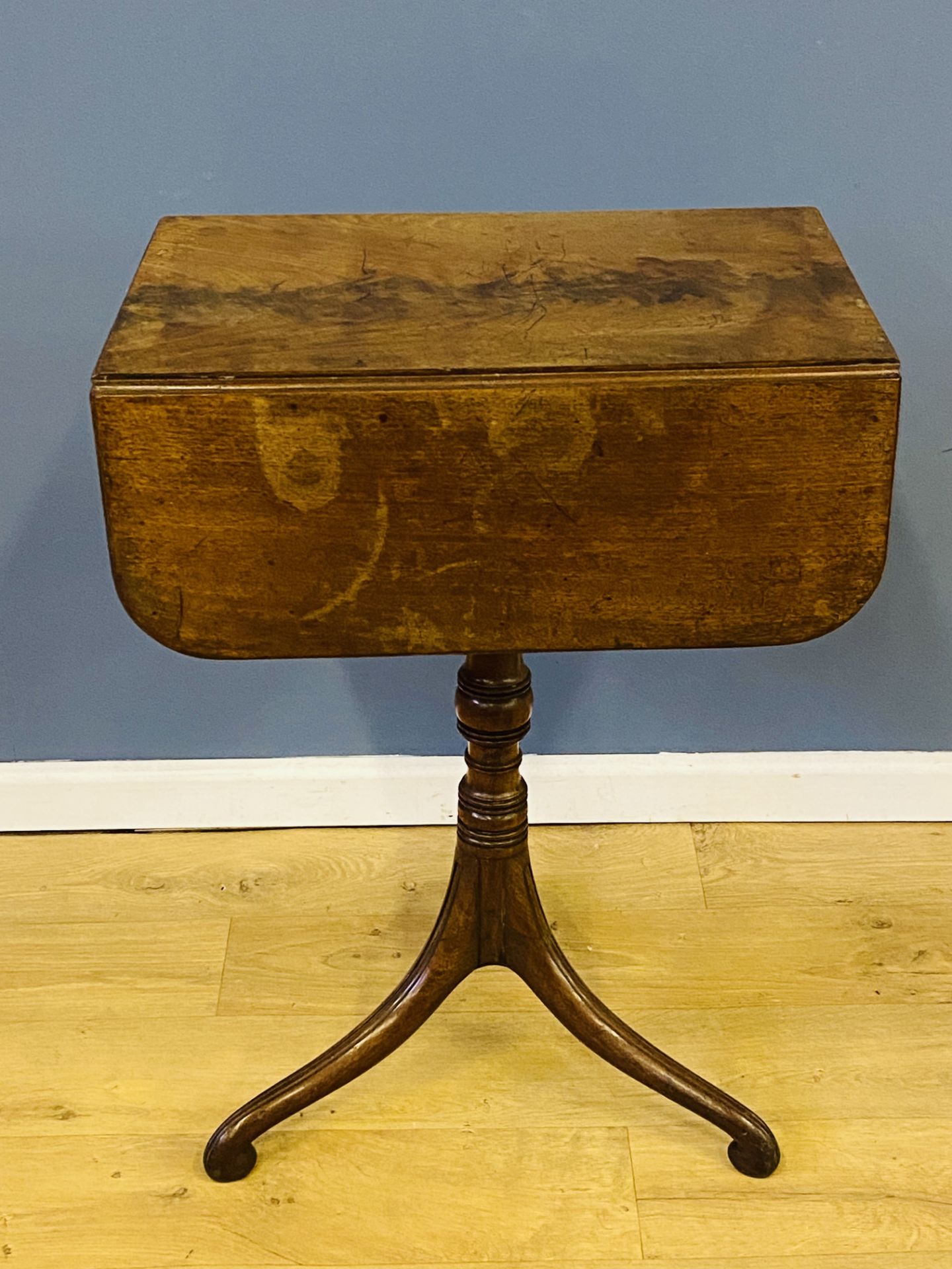 19th century mahogany work table - Image 4 of 8