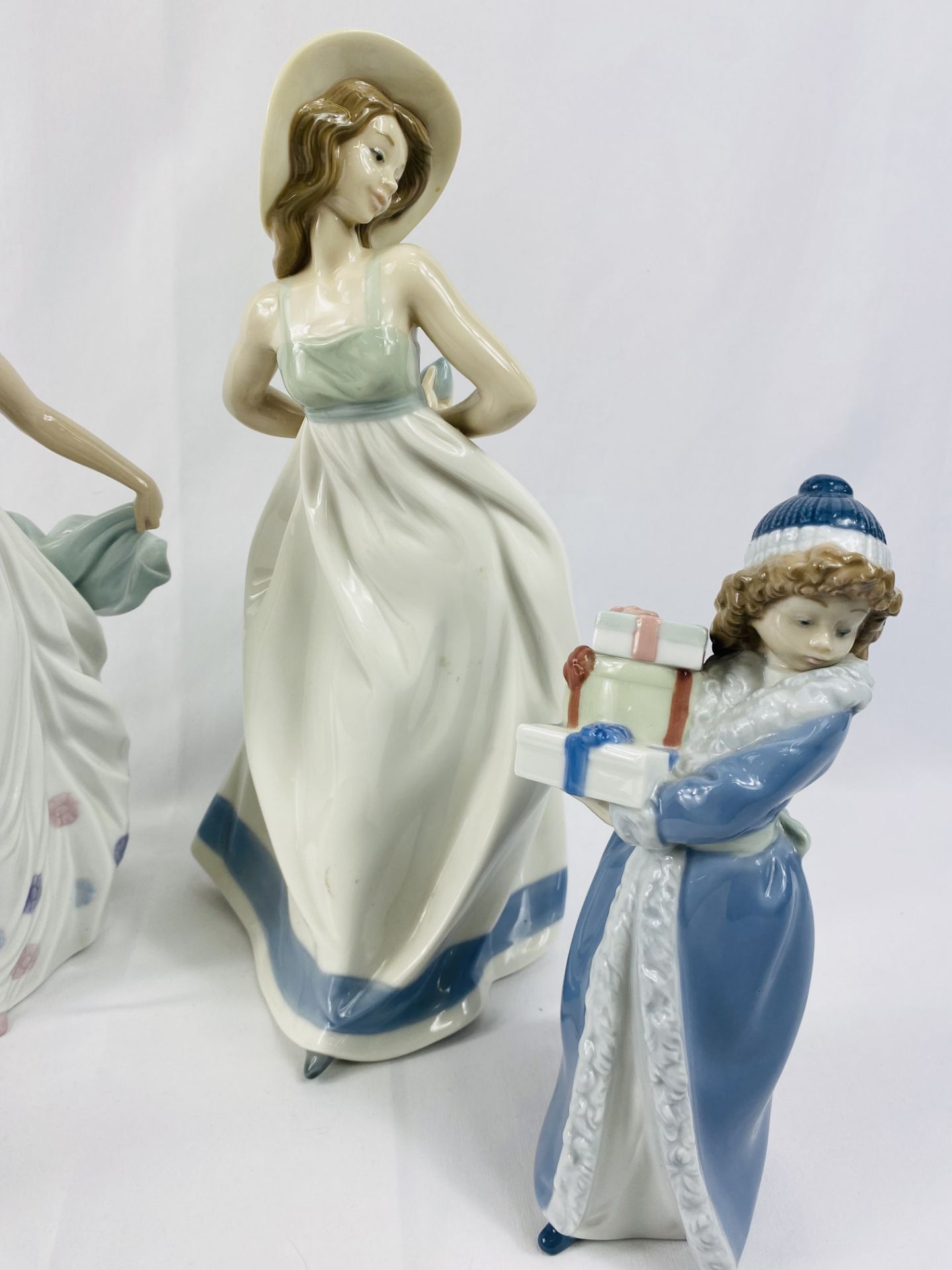 Lladro figurines together with three Nao figurines. - Image 4 of 4