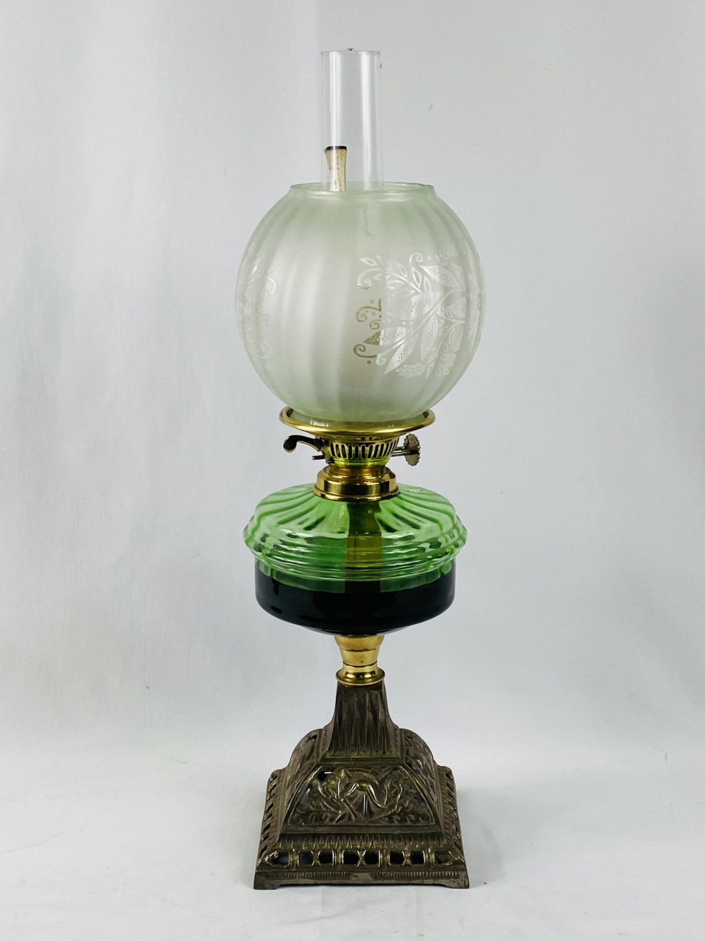 Victorian oil lamp - Image 5 of 5
