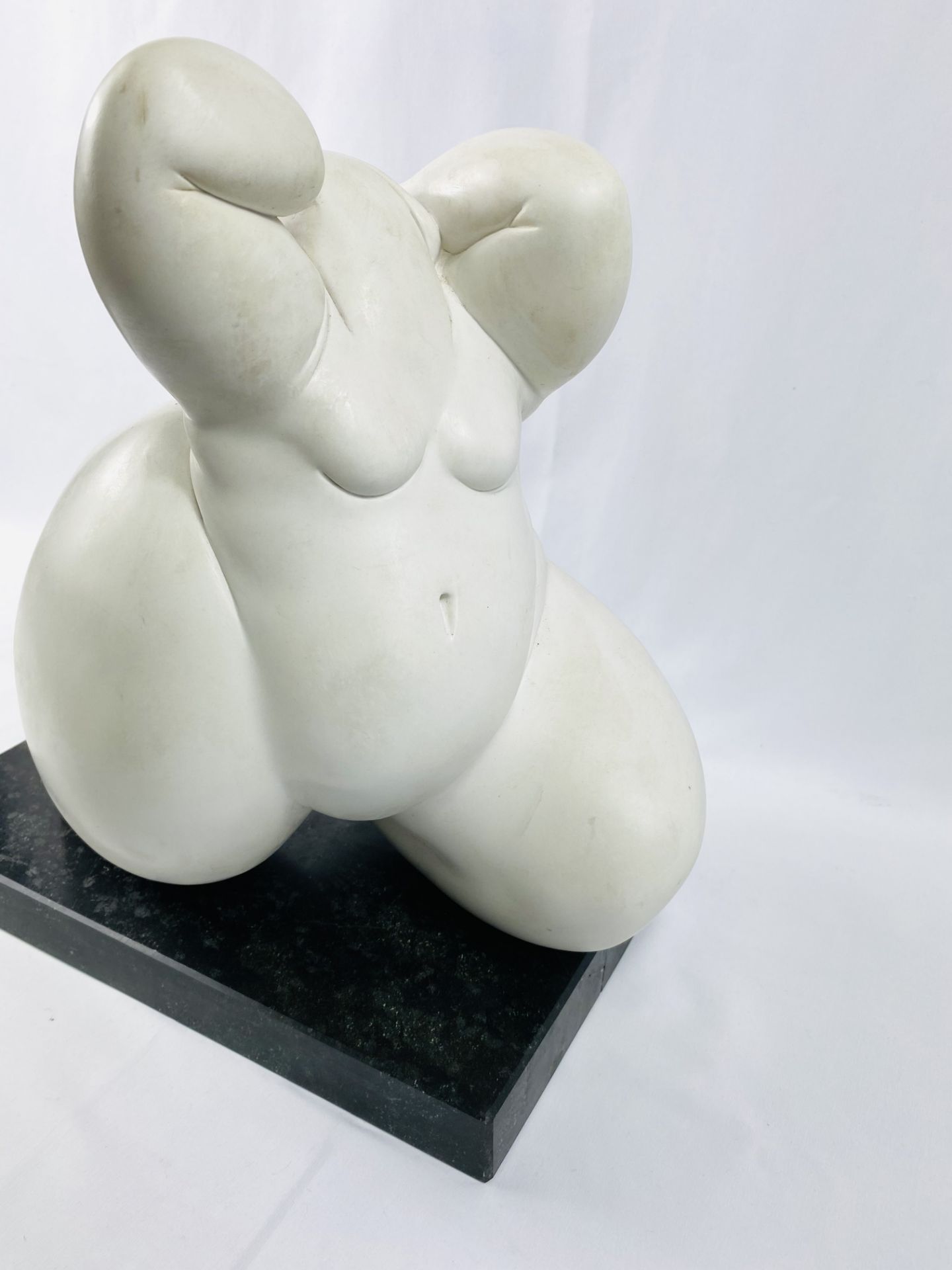 Composite sculpture of a female figure on a stone base - Image 3 of 4