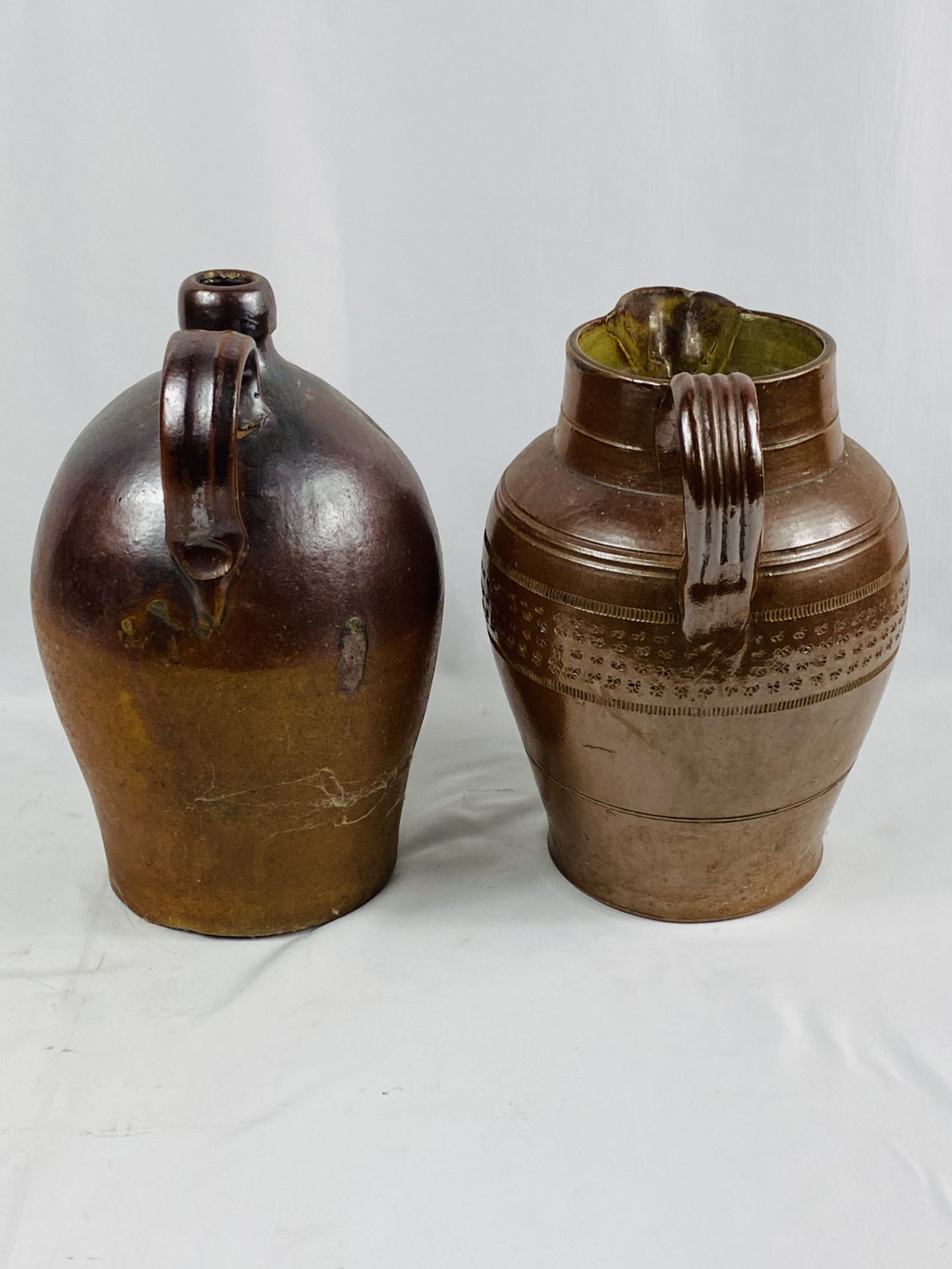 A stoneware jug and flagon - Image 5 of 6