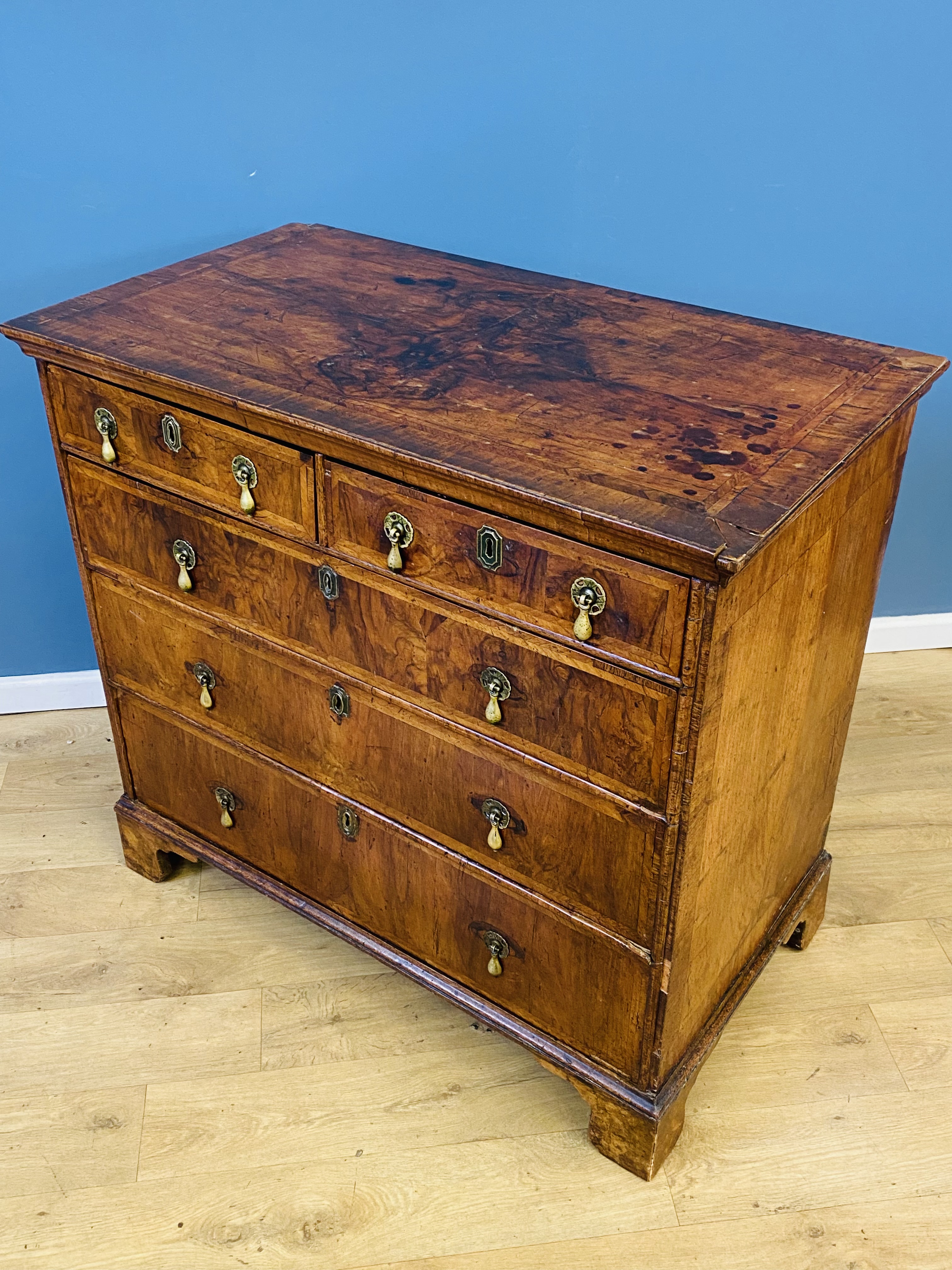 18th century walnut chest - Image 4 of 9