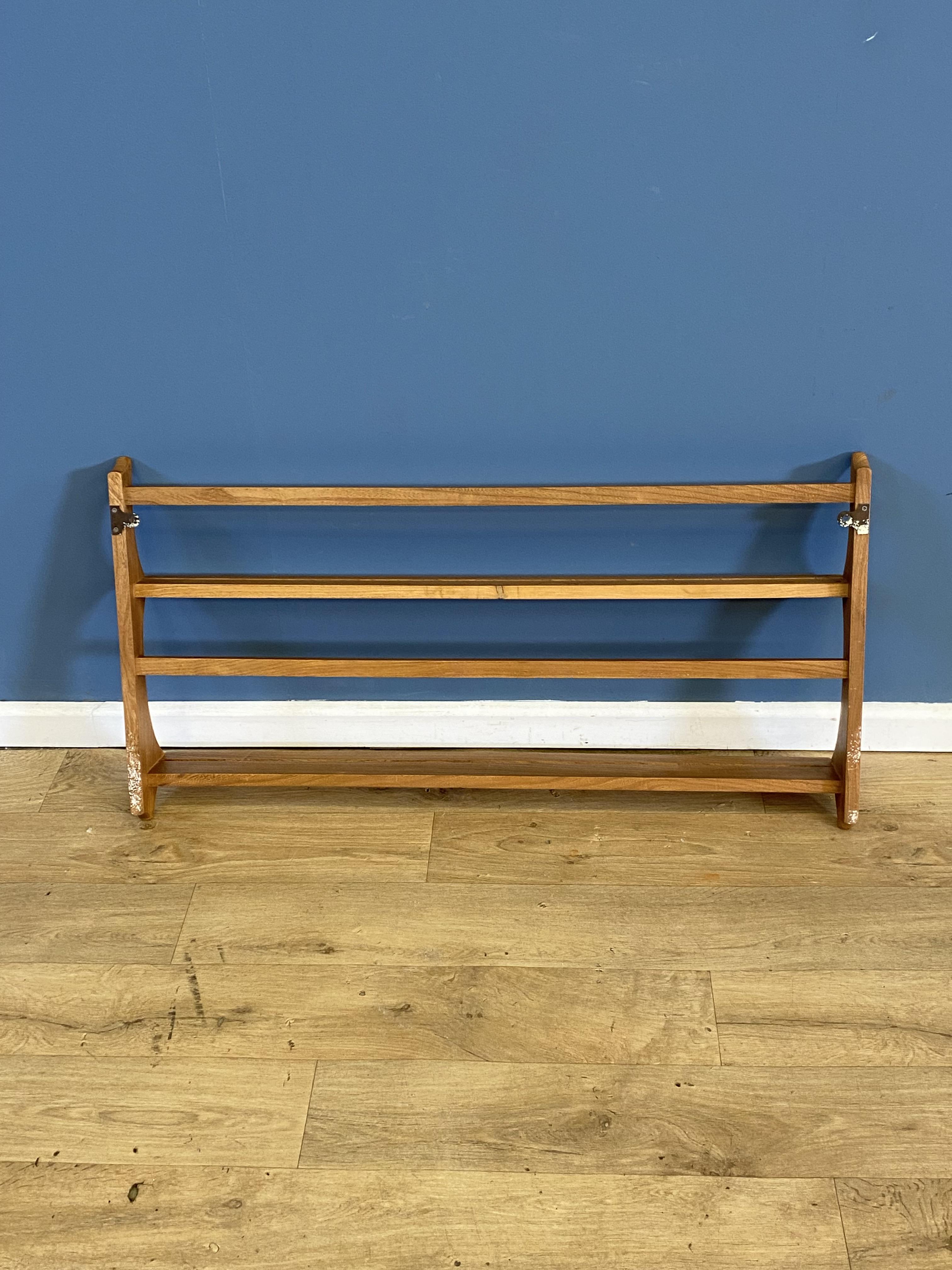 Ercol style wall hanging plate rack - Image 2 of 5
