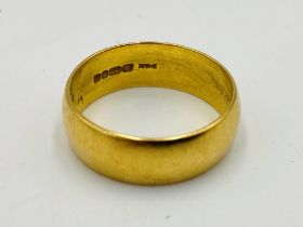 22ct gold band