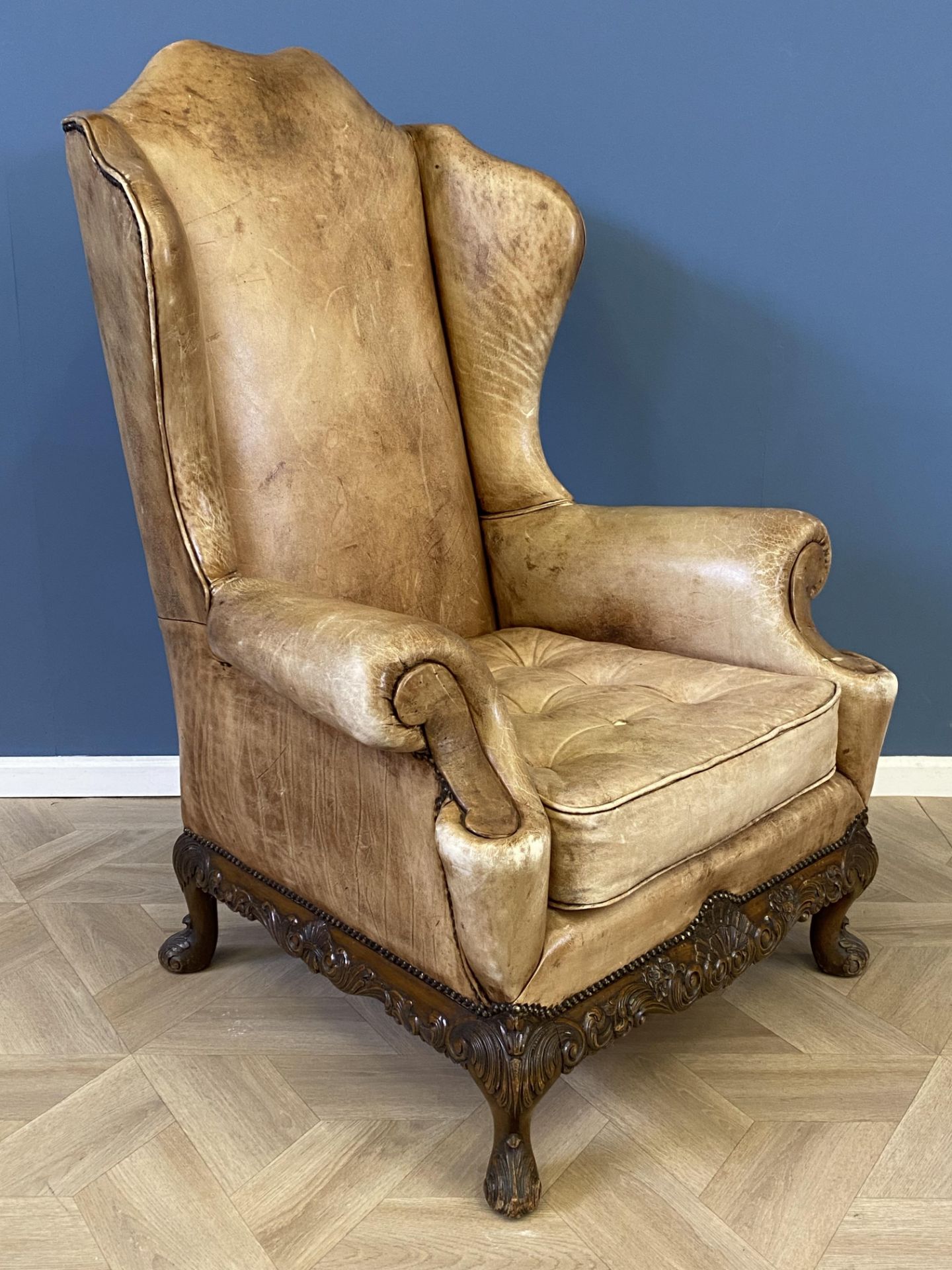 Queen Anne style leather wing back open armchair - Image 5 of 7