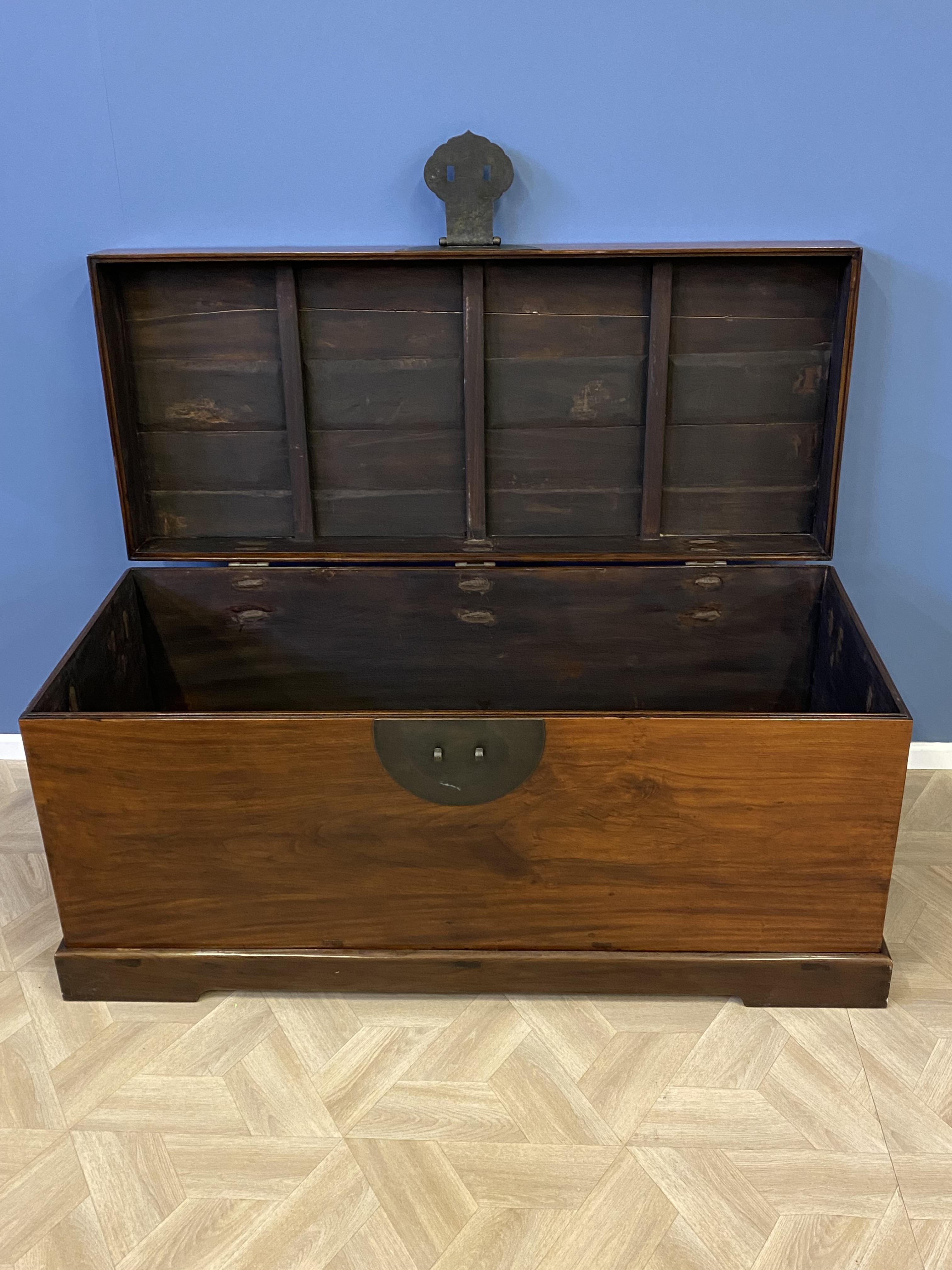 Large Chinese camphor wood chest - Image 3 of 8