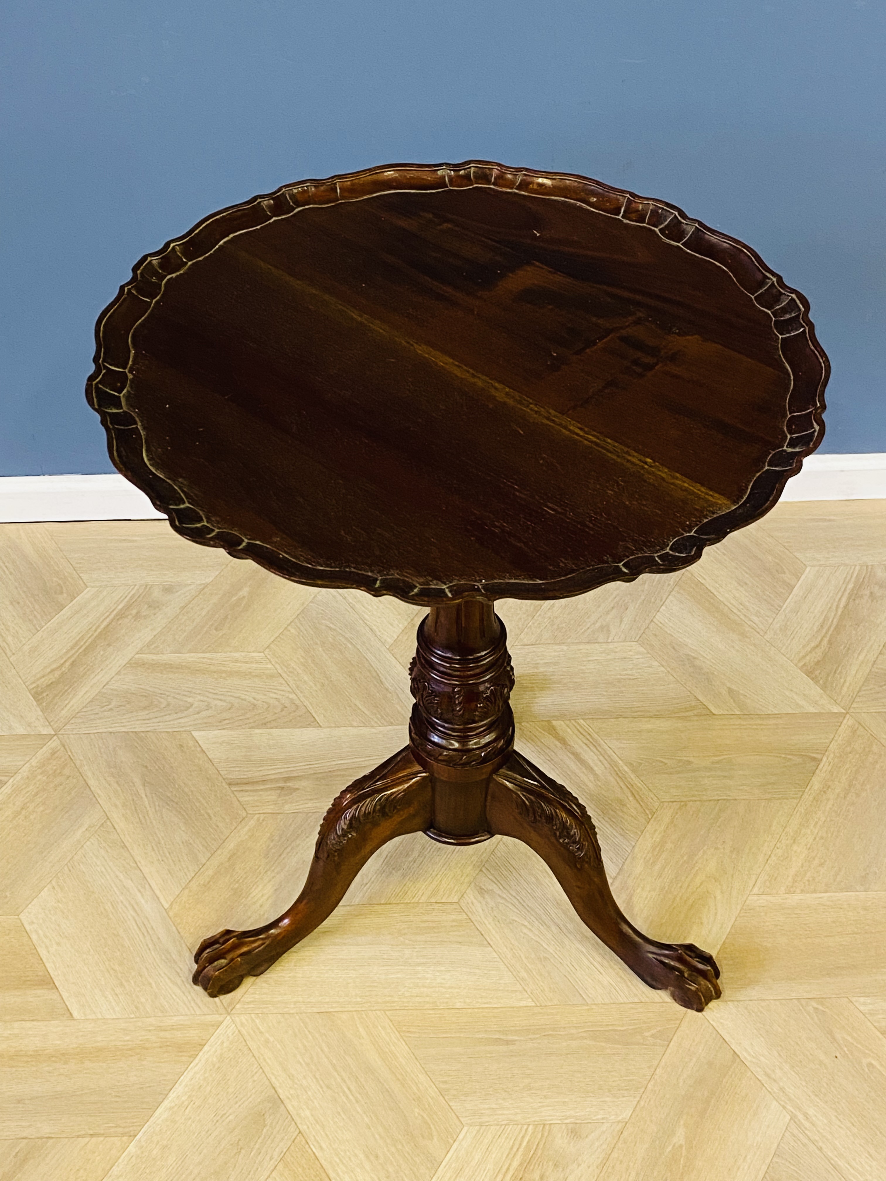 Chippendale style mahogany tripod occasional table - Image 2 of 7