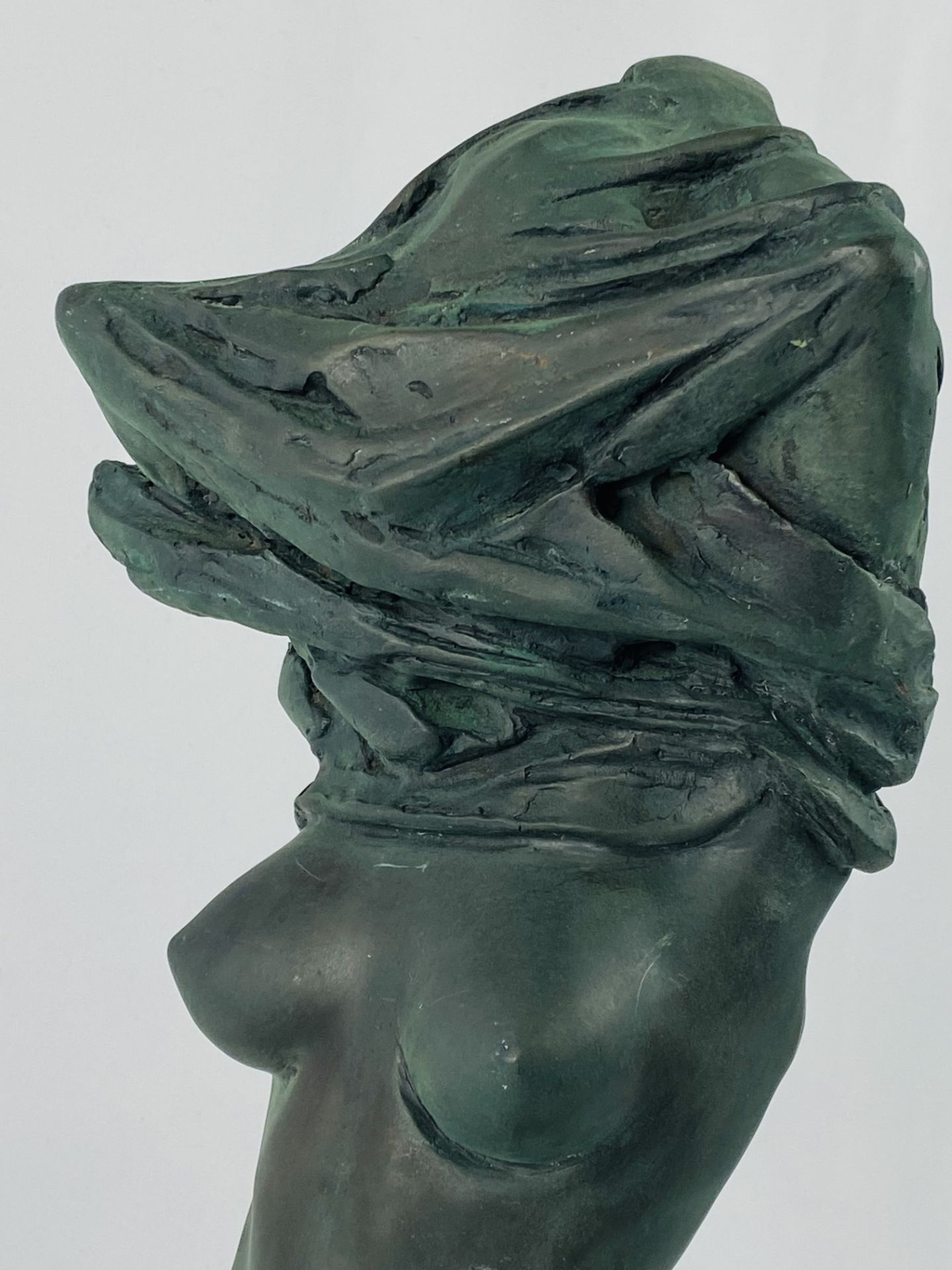 Costanzo Mongini (Italian, 1918-1981) Patinated bronze sculpture of a female nude - Bild 6 aus 8