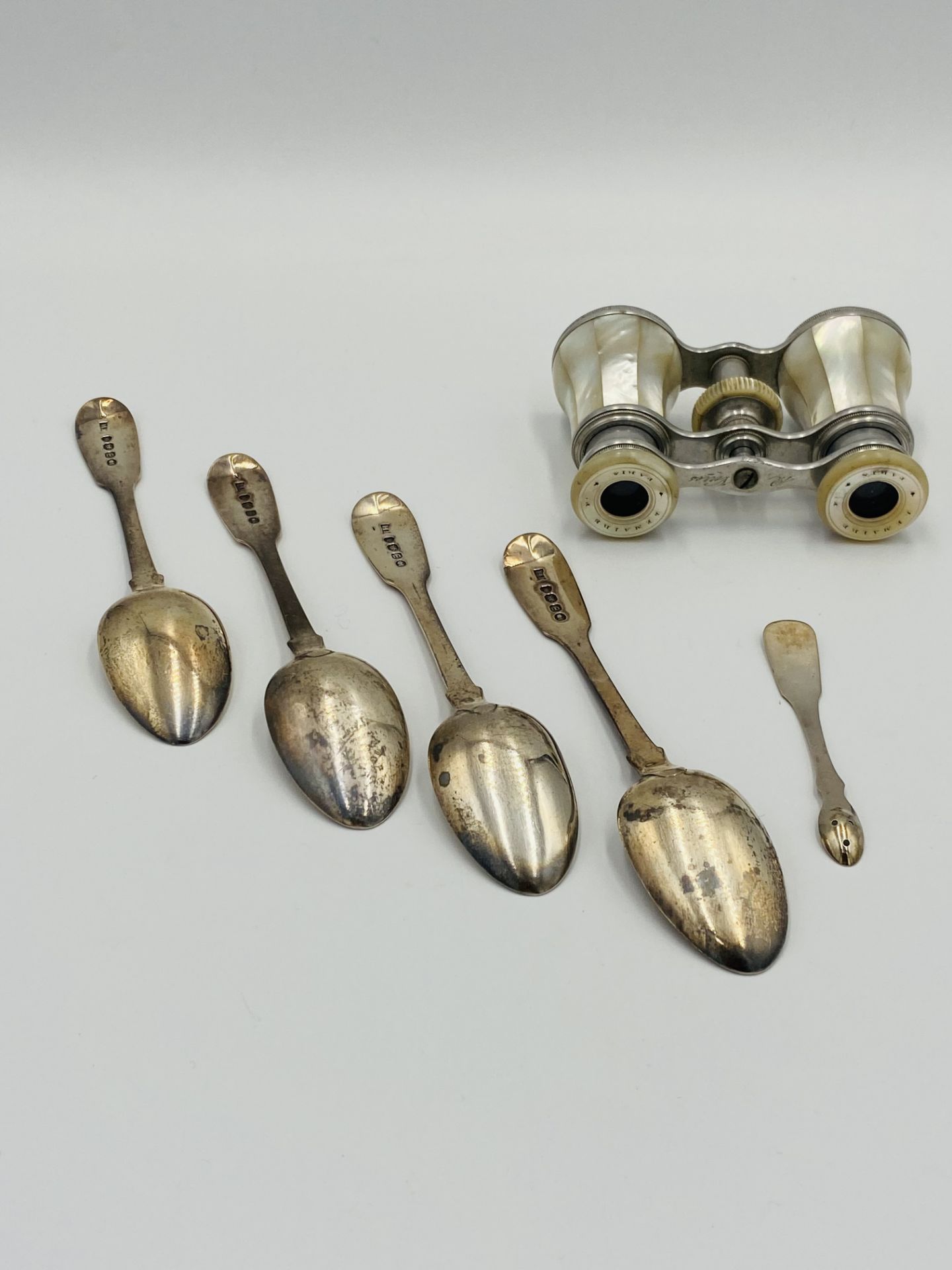 Four silver tea spoons and other items - Bild 4 aus 7