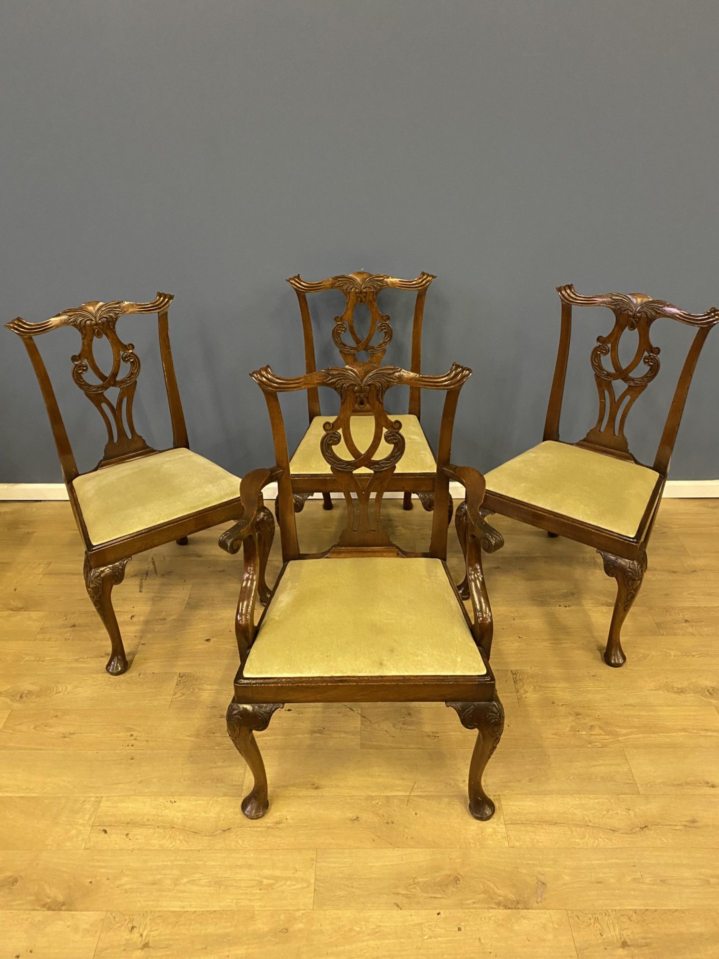 Set of ten 1920's mahogany Chippendale style dining chairs - Bild 7 aus 13