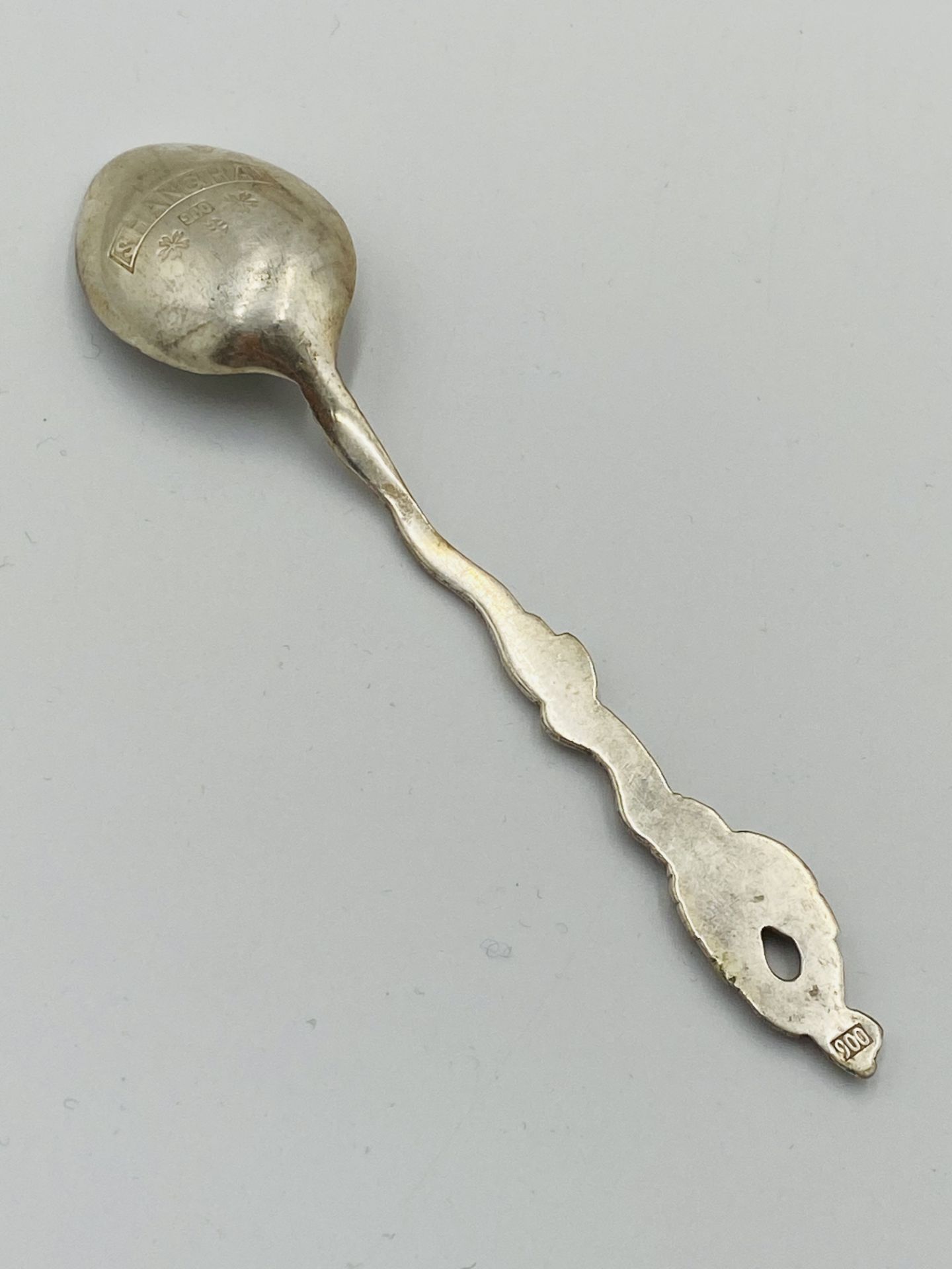 Set of six silver tea spoons and other items - Image 6 of 7