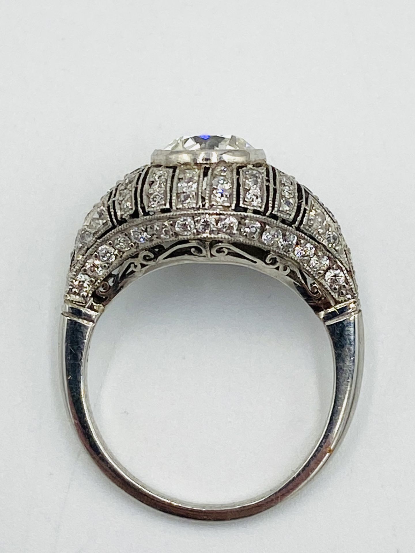 Platinum and diamond ring - Image 5 of 6