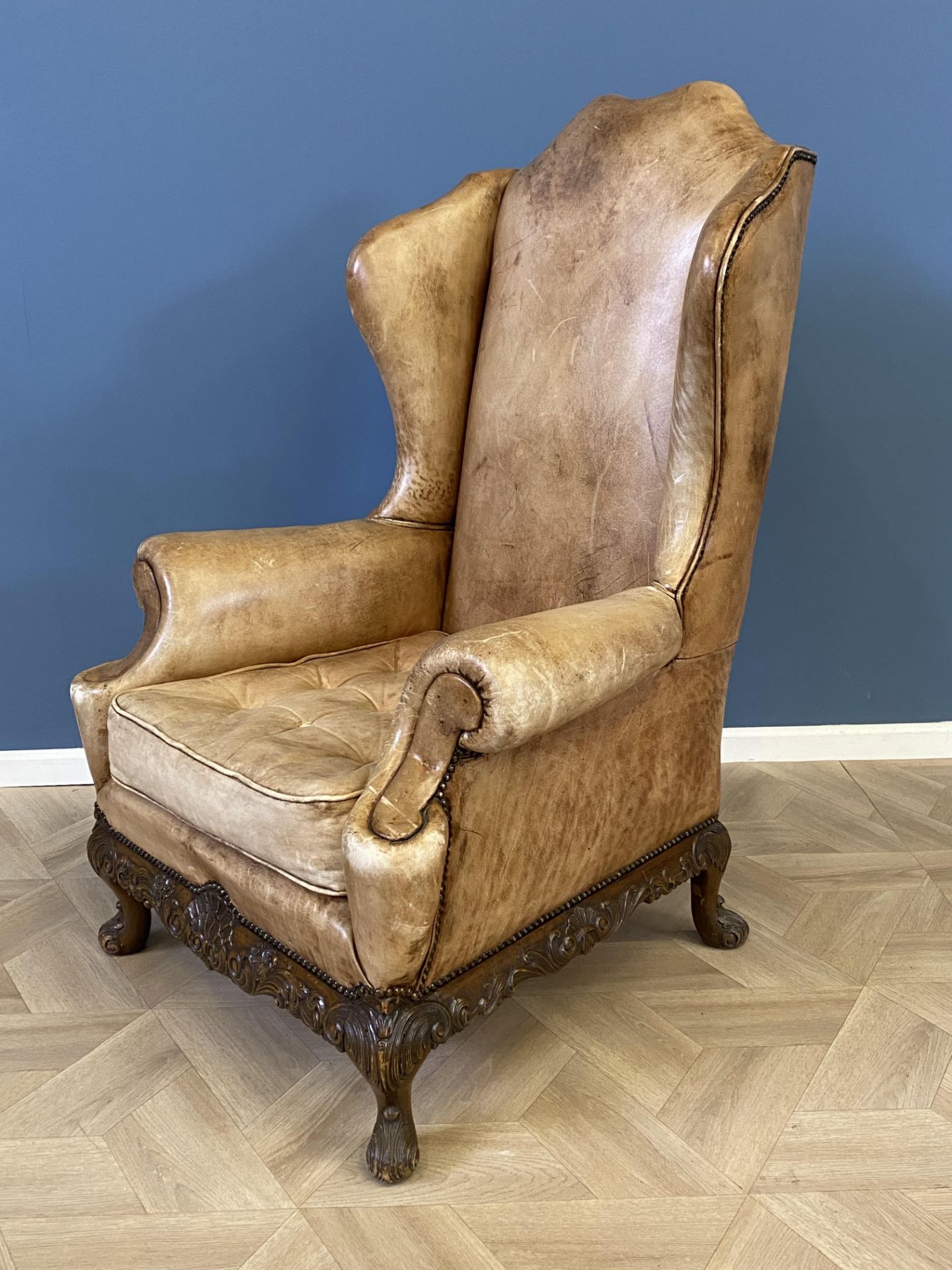 Queen Anne style leather wing back open armchair - Image 4 of 7