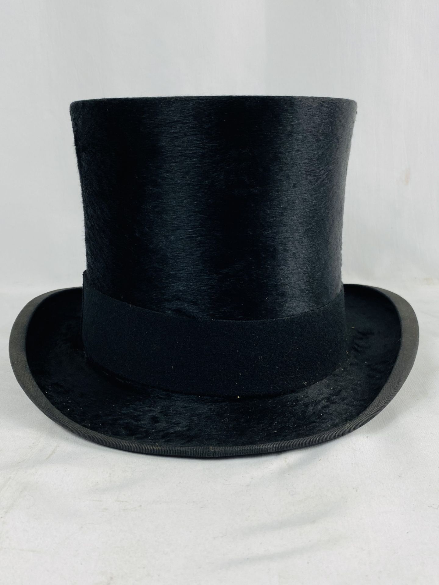 Dunn & Co childs silk top hat - Image 7 of 7