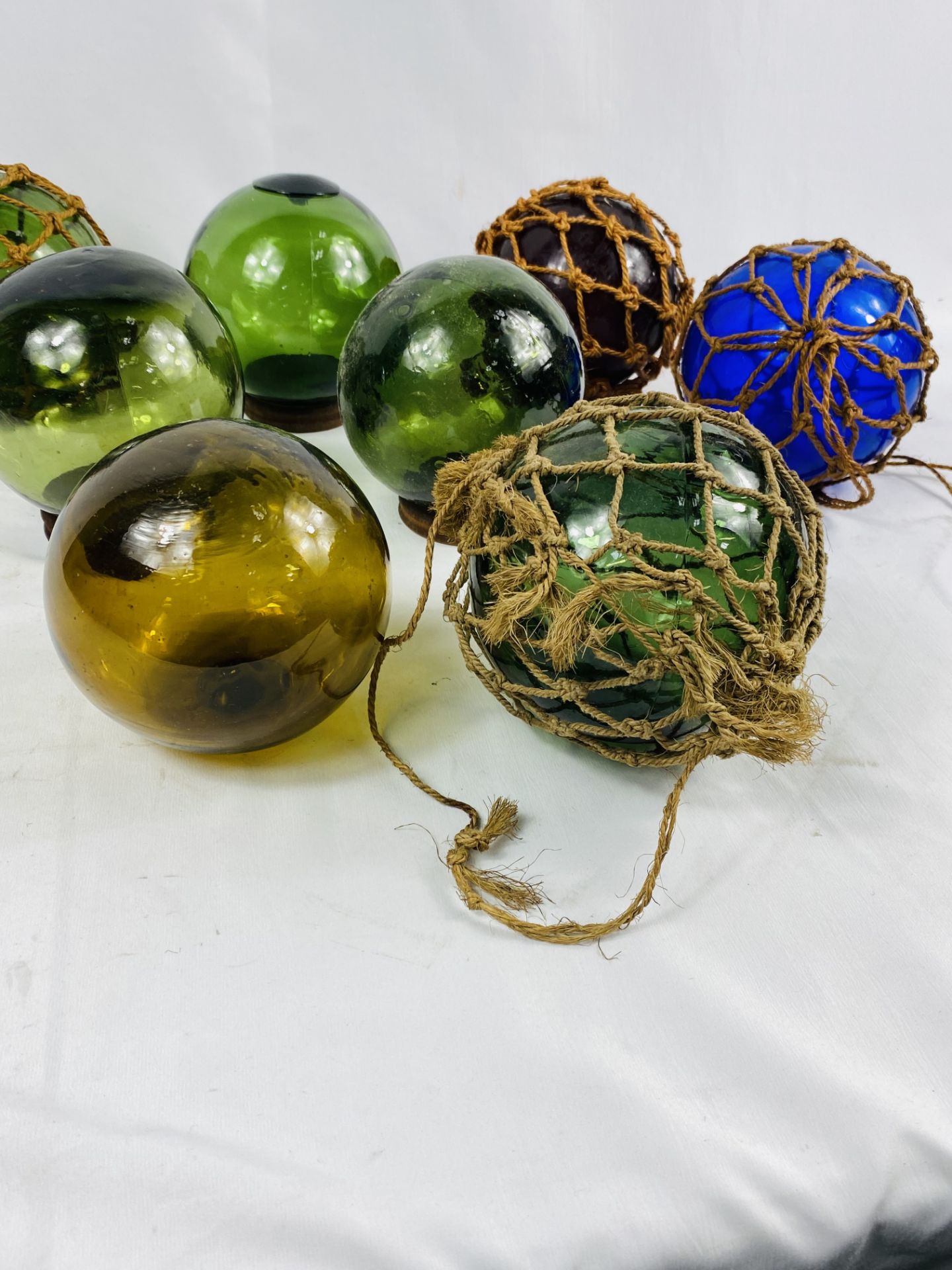 Eight glass fishing floats - Image 5 of 6