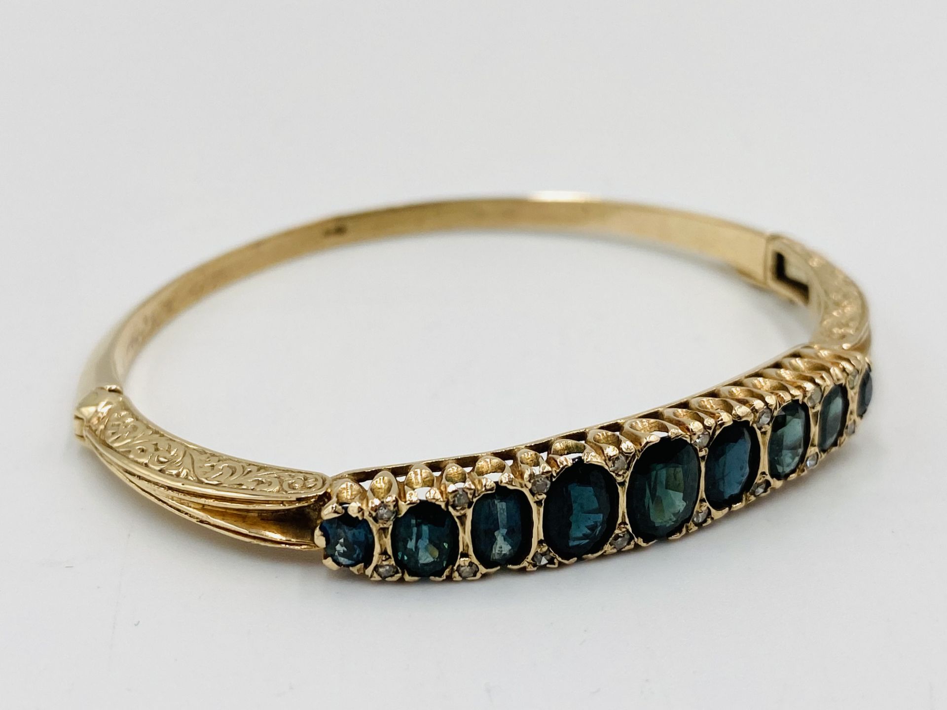 9ct gold and sapphire bracelet - Image 3 of 5