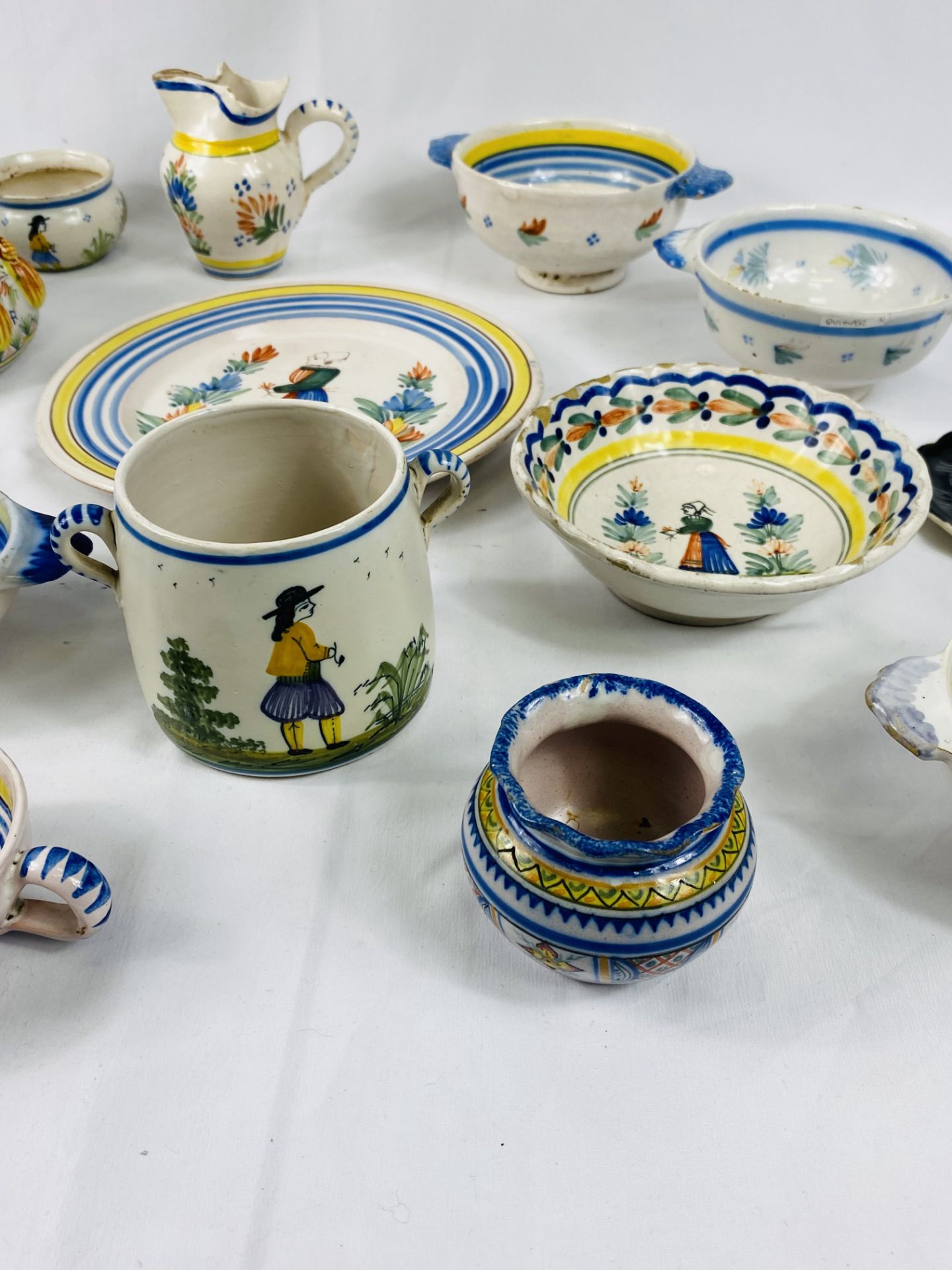 Quantity of Quimper pottery. - Image 3 of 6