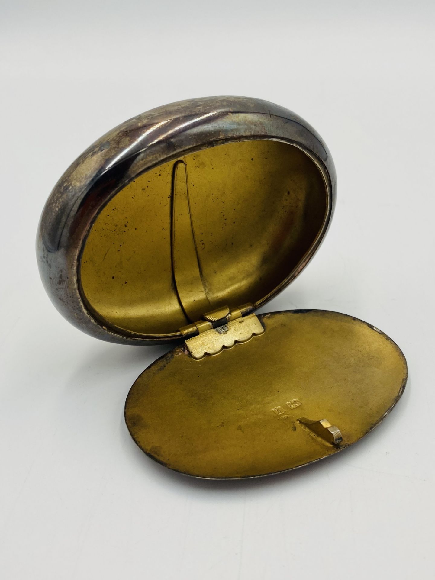 Oval silver snuff box, Birmingham 1905 - Image 6 of 8