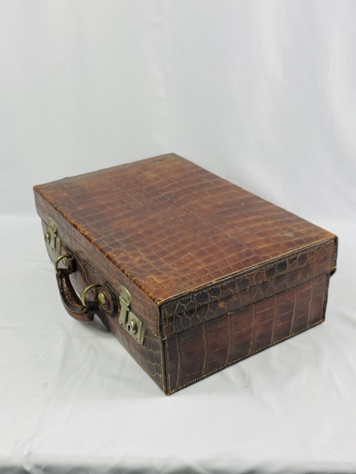 Early 20th century crocodile case. CITIES REGULATIONS APPLY TO THIS LOT. - Image 2 of 9