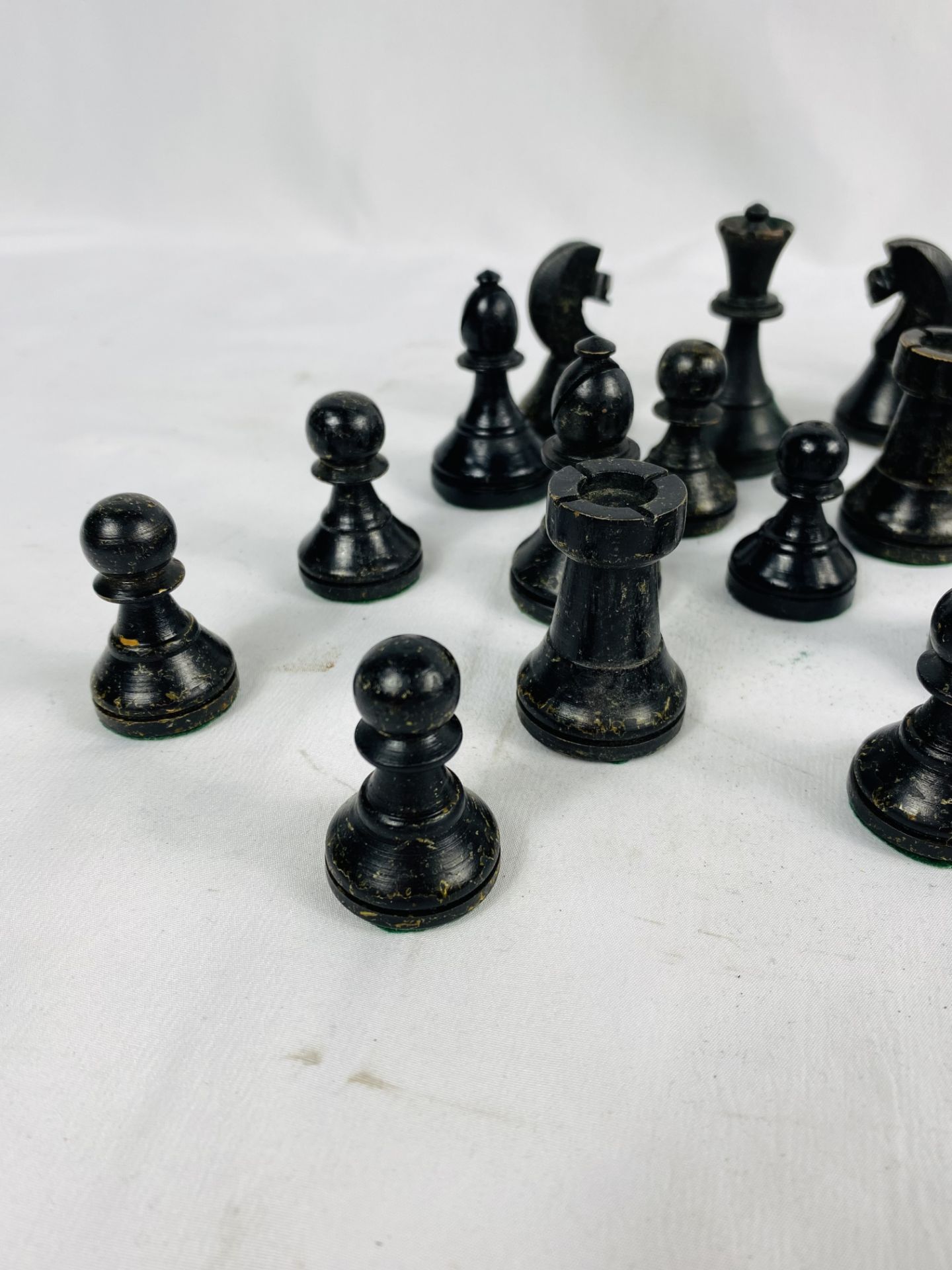 Boxwood chess set - Image 2 of 7