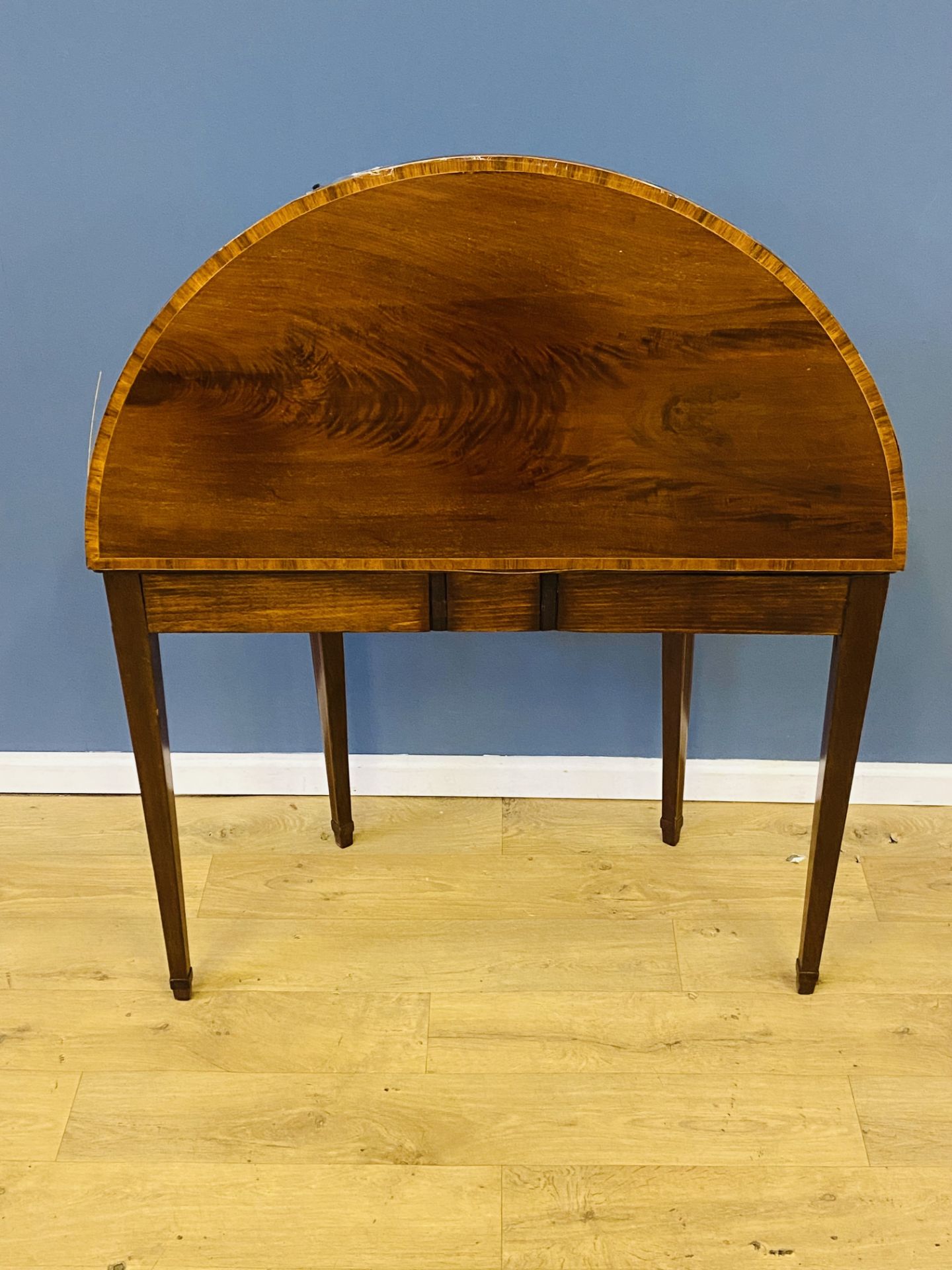 Georgian mahogany demi lune card table - Image 6 of 6