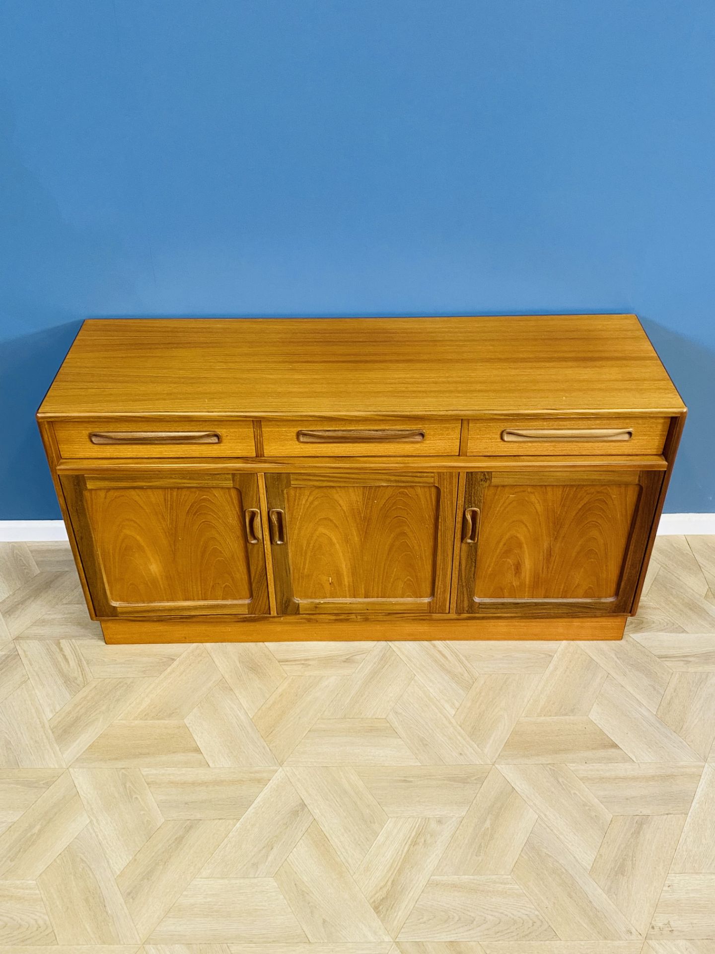 Mid century G-plan teak sideboard - Image 2 of 8