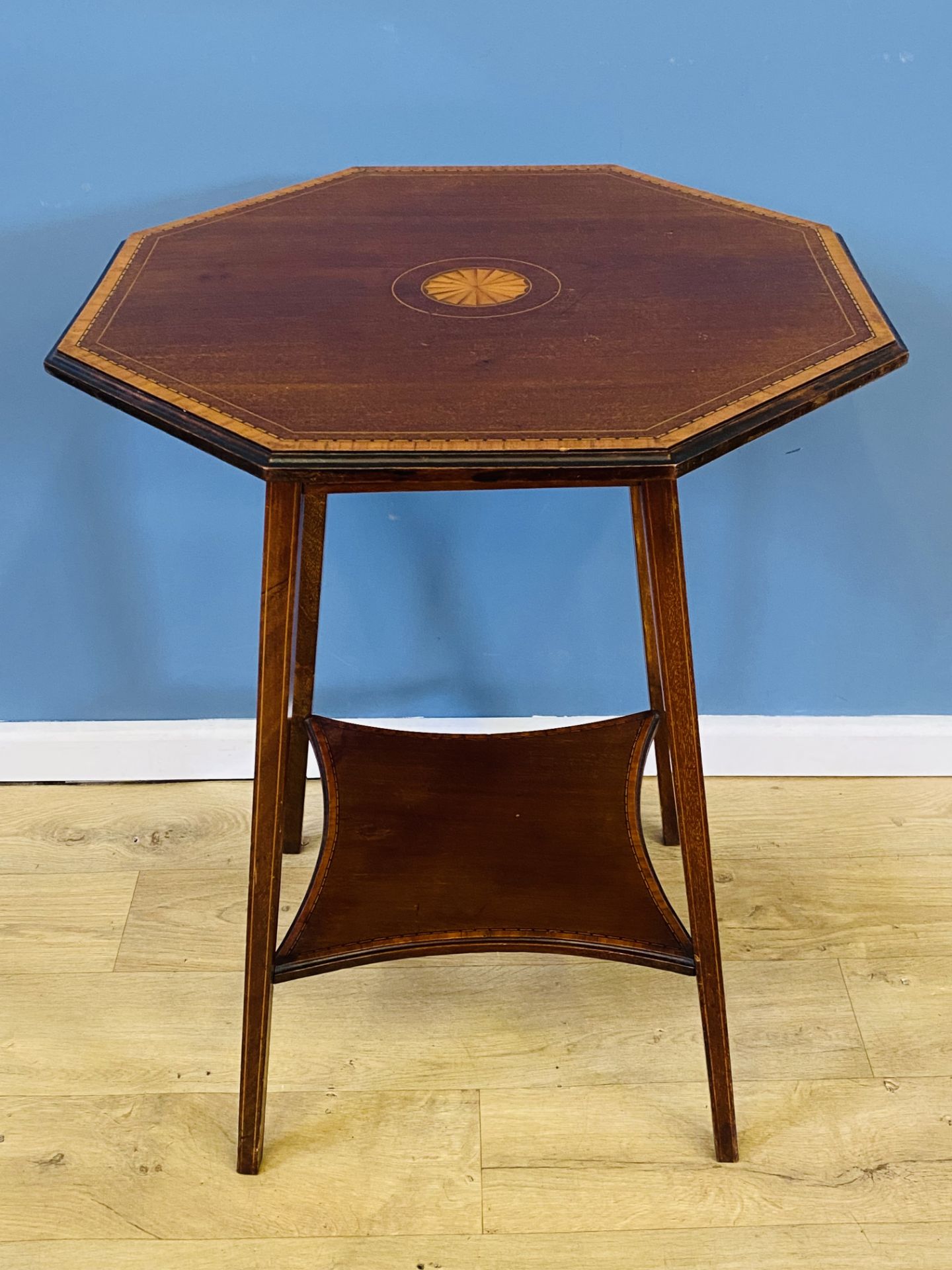 Edwardian mahogany two tier occasional table - Image 2 of 3