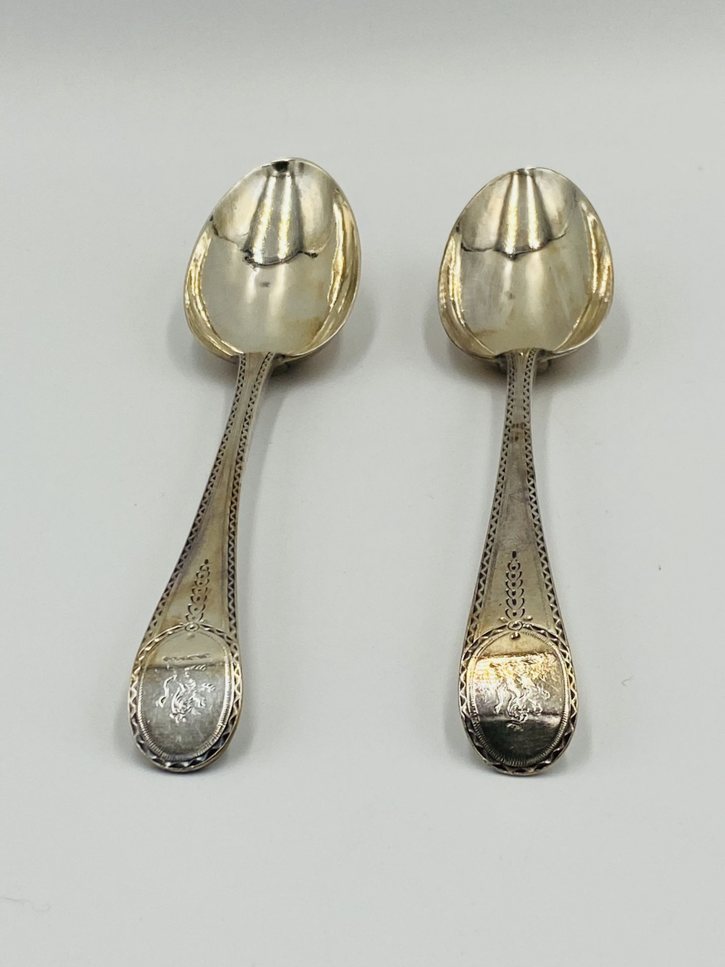 A pair of mid 18th century silver Old English pattern table spoons by Hester Bateman - Image 4 of 6