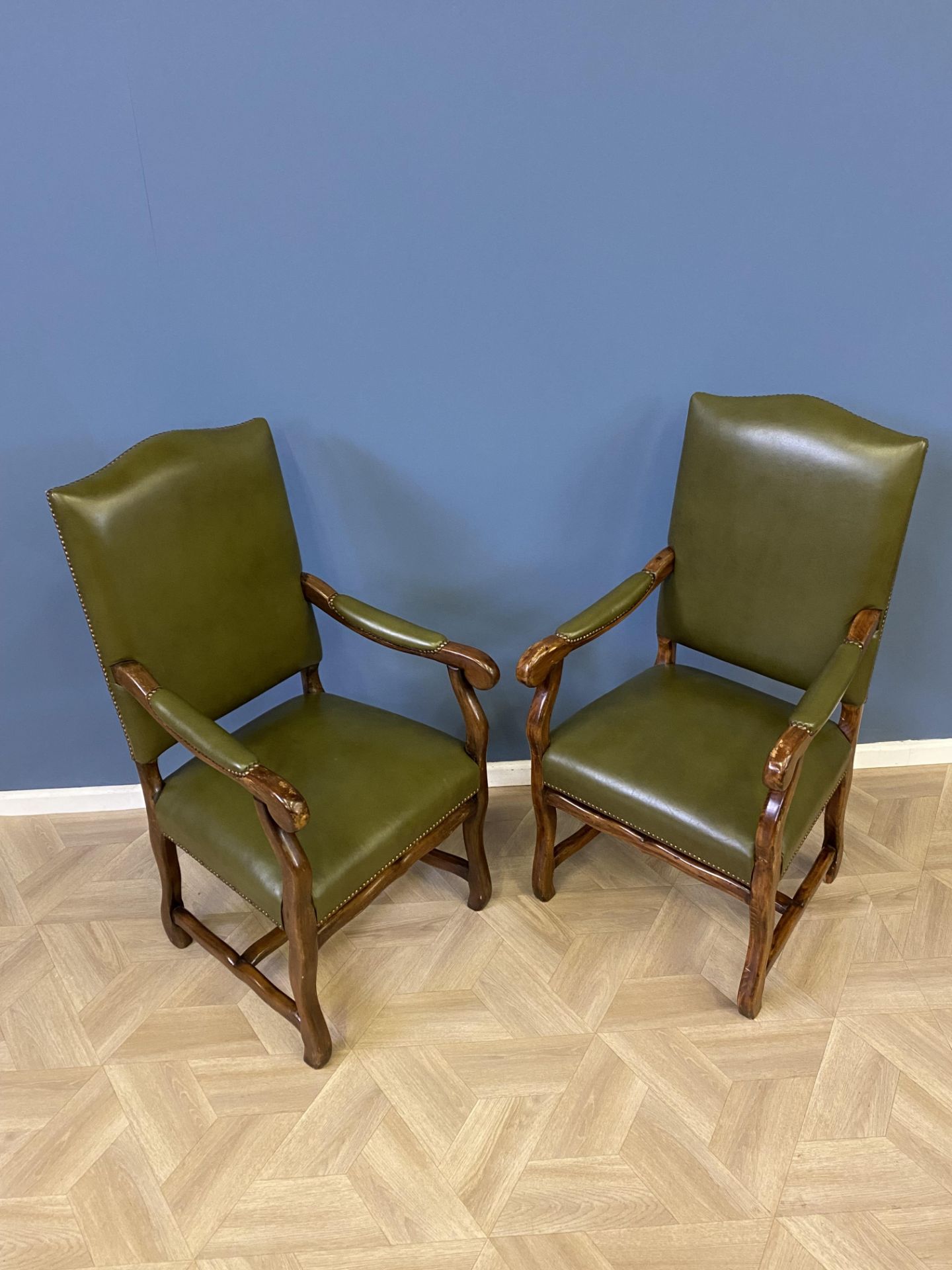 Pair of green leather open armchairs - Bild 3 aus 8