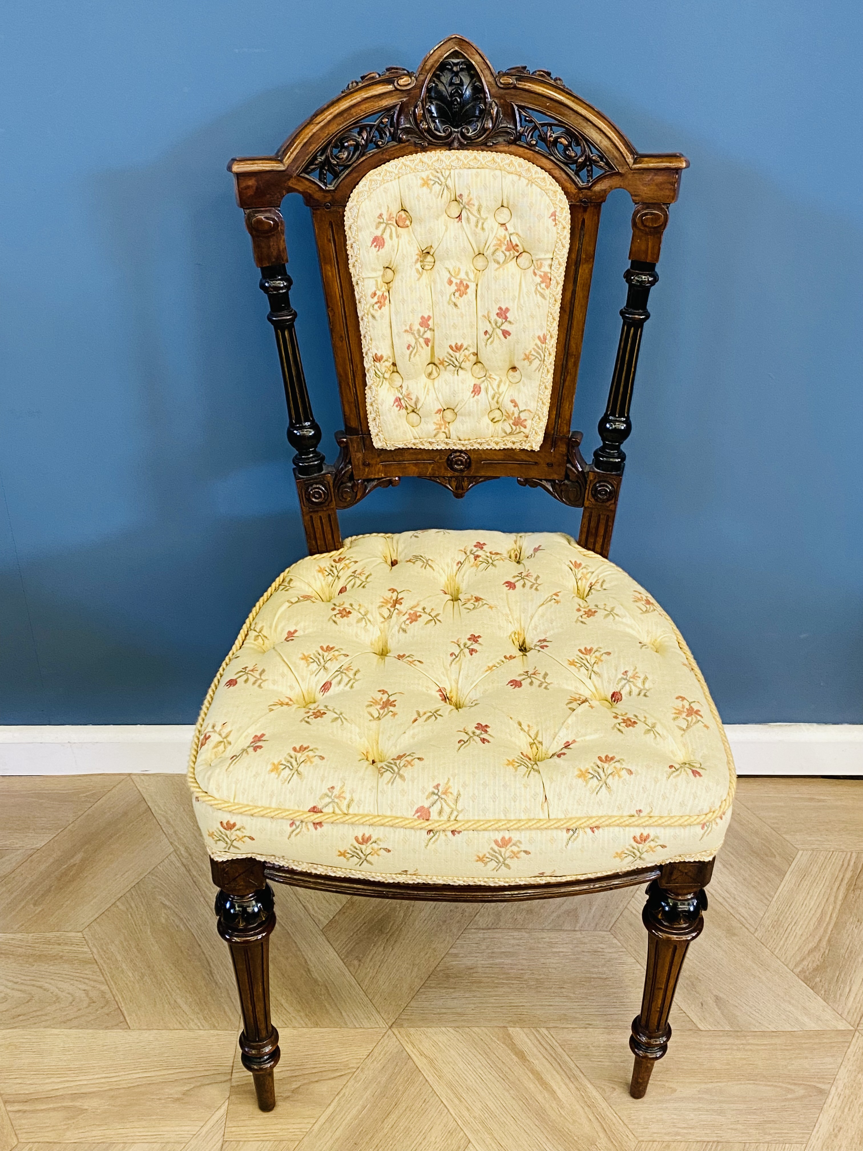 Set of six Victorian walnut chairs - Image 8 of 9