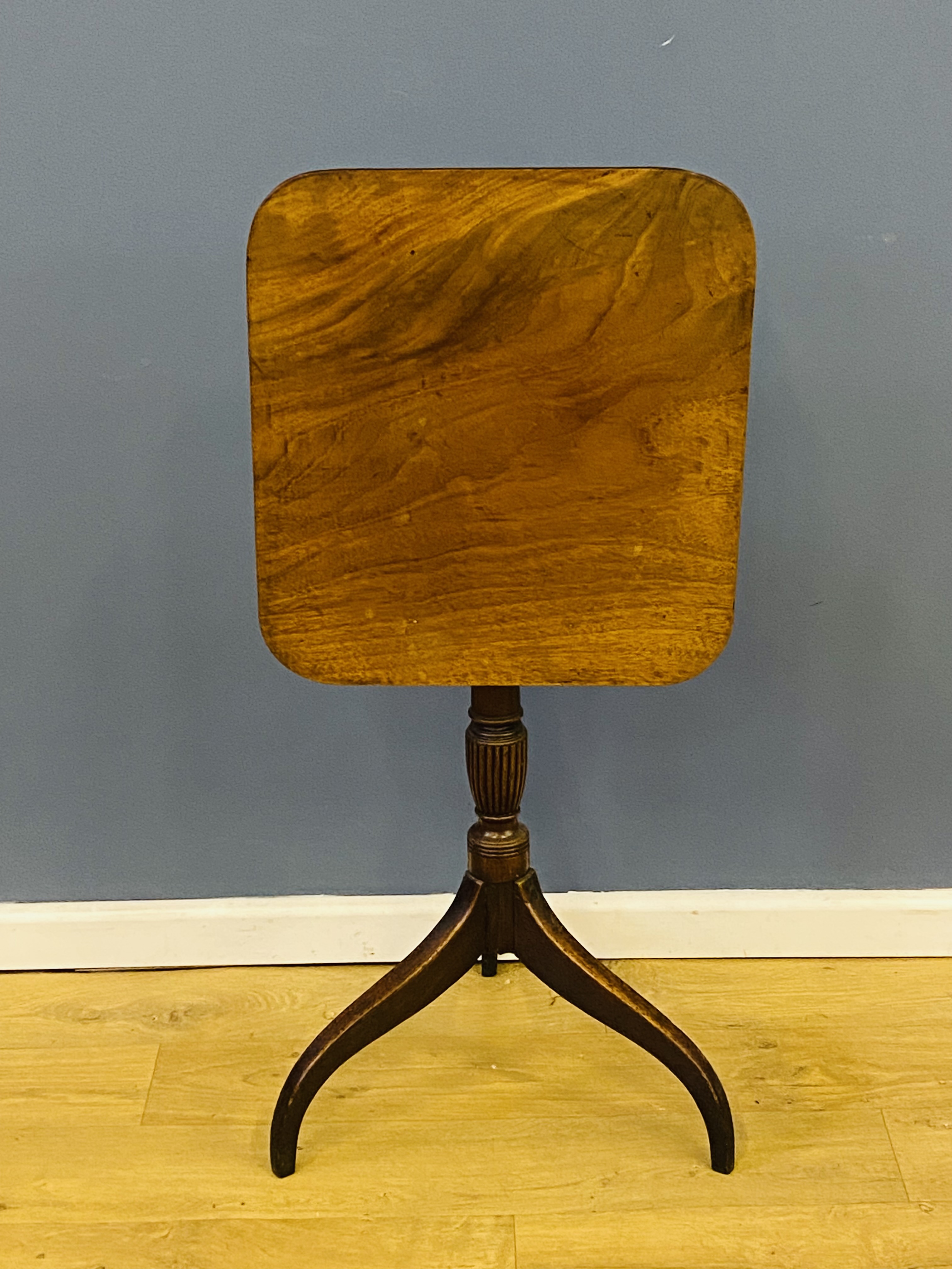 19th century mahogany occasional table - Image 3 of 7