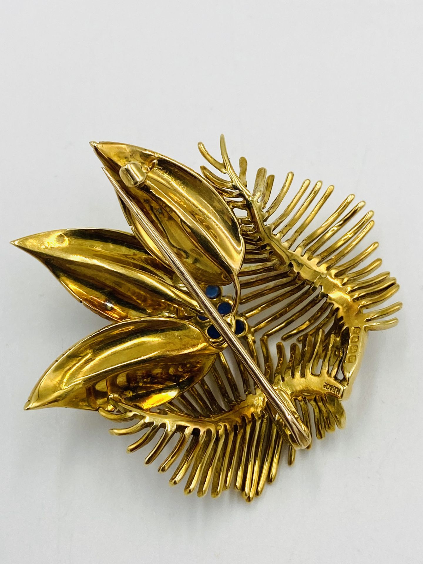18ct gold, sapphire and diamond brooch - Bild 5 aus 5