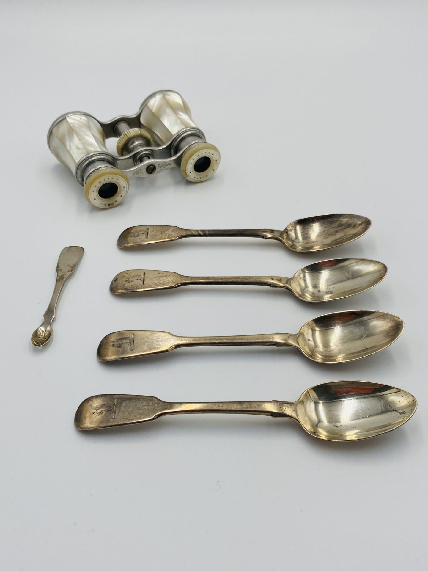 Four silver tea spoons and other items - Bild 2 aus 7