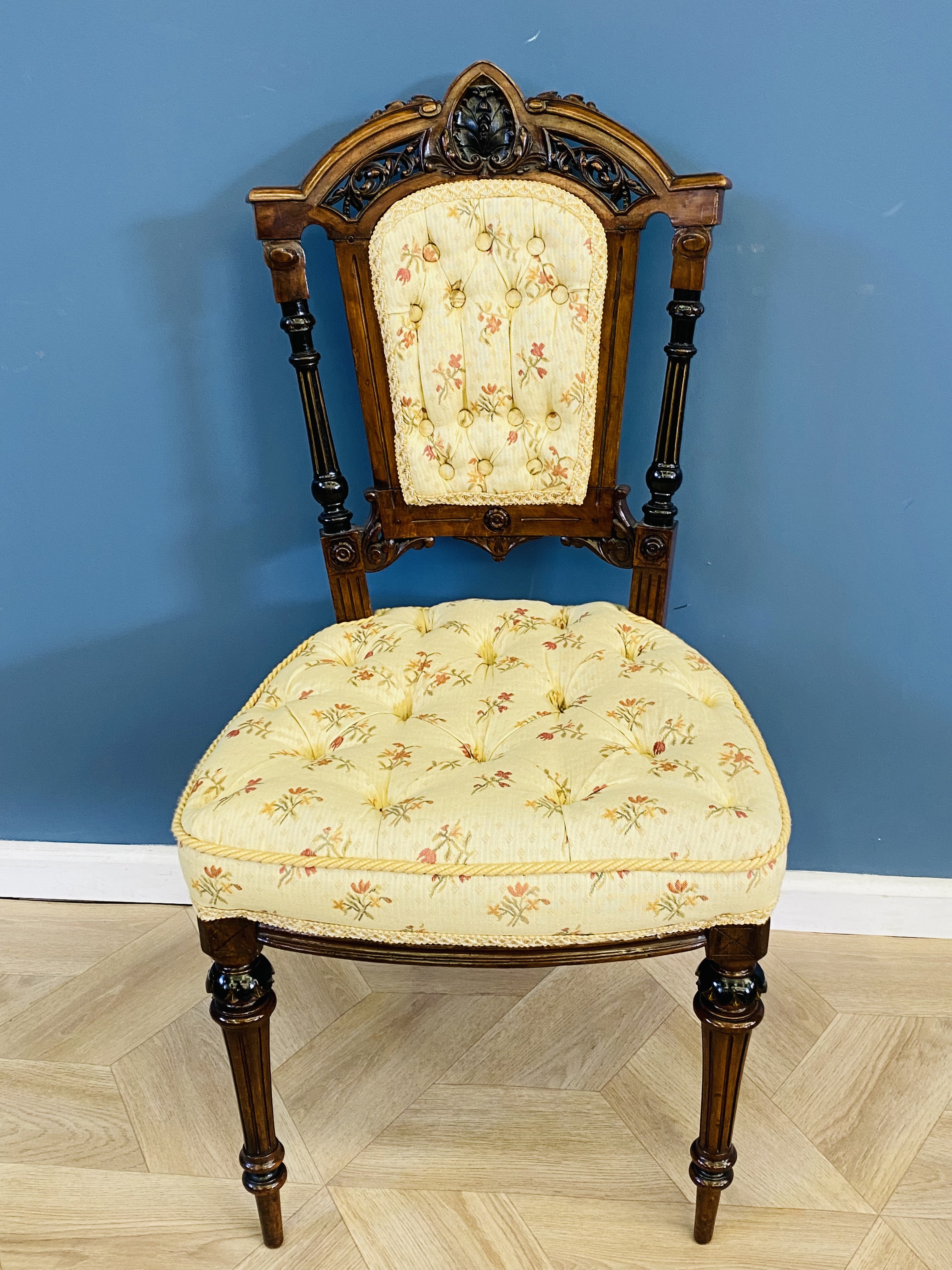 Set of six Victorian walnut chairs - Image 7 of 9