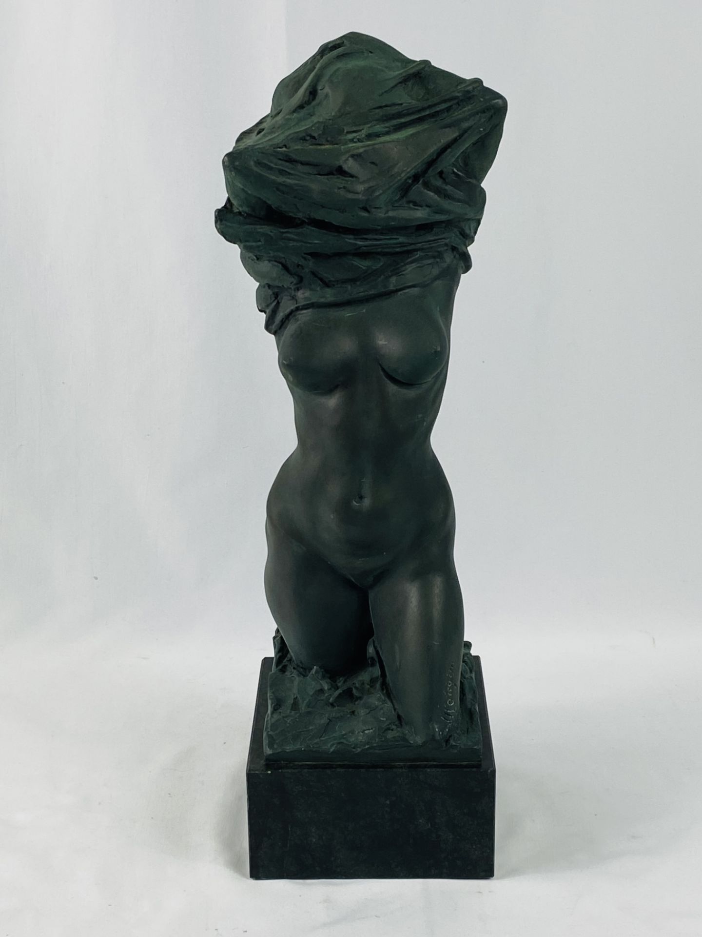 Costanzo Mongini (Italian, 1918-1981) Patinated bronze sculpture of a female nude - Bild 5 aus 8