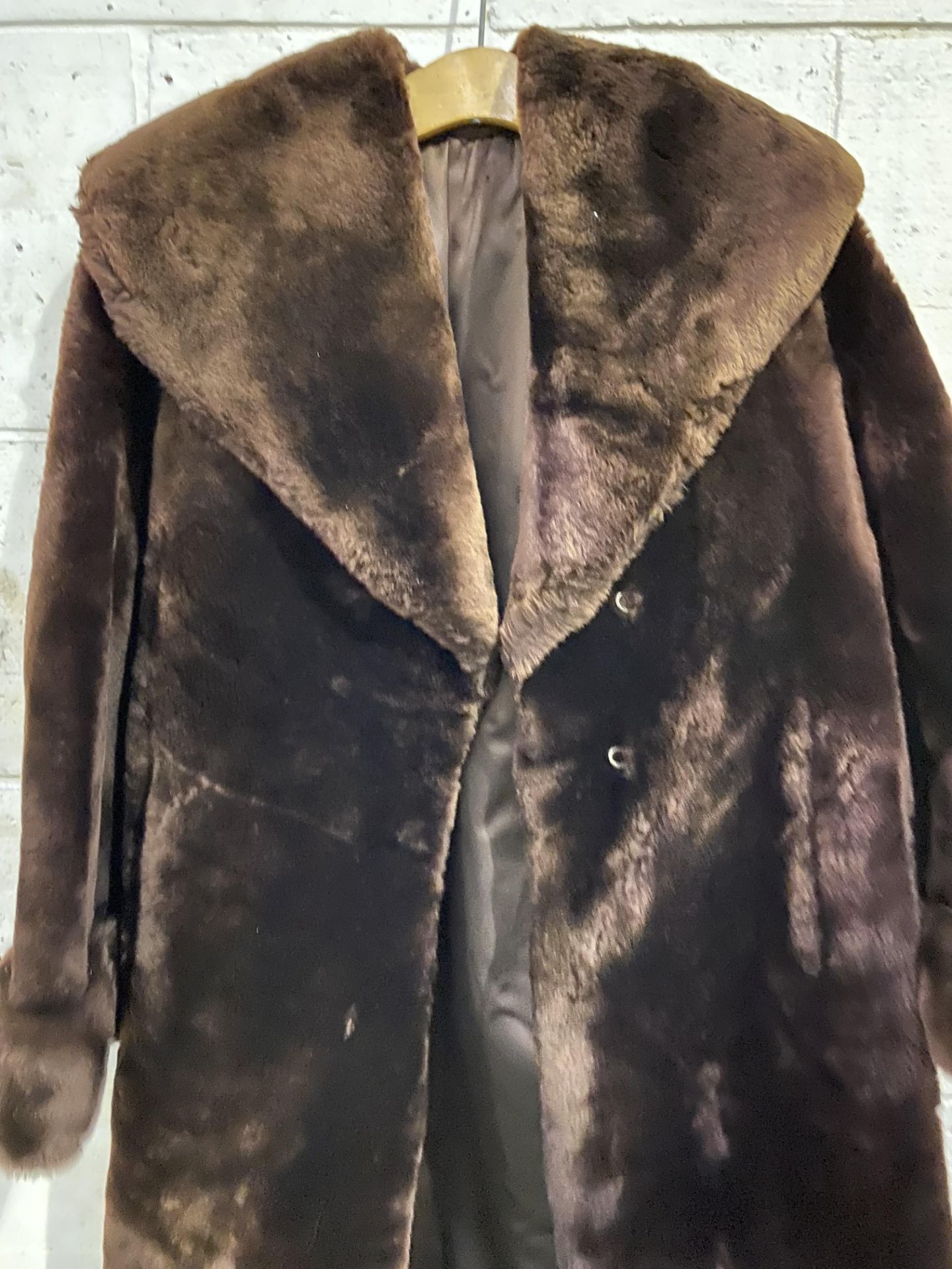 Full length fur coat - Image 3 of 3