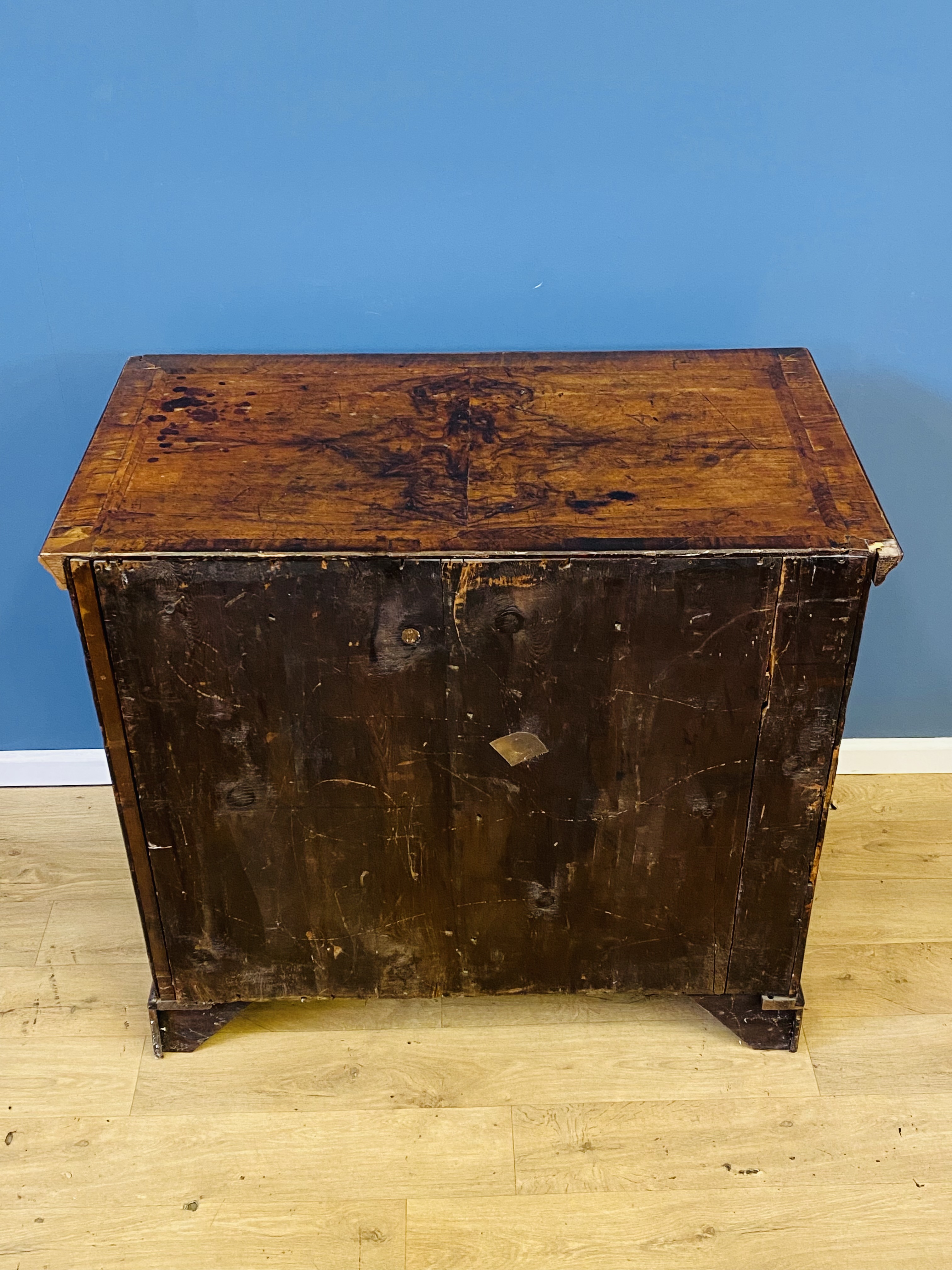 18th century walnut chest - Image 8 of 9