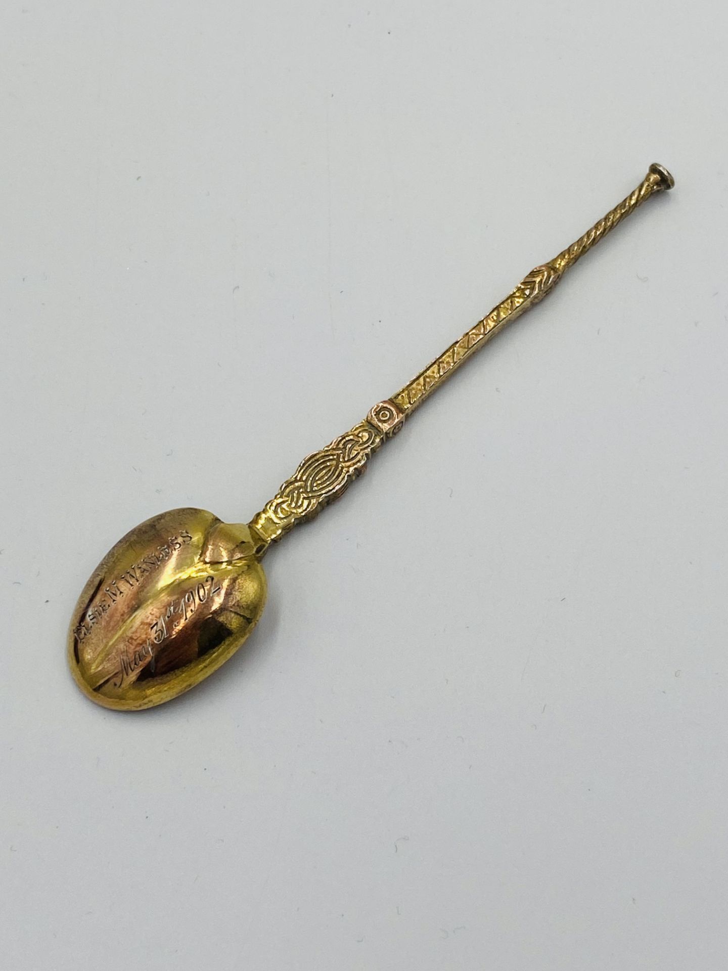Silver gilt anointing spoon together with a boxed silver spoon and knife - Image 5 of 6