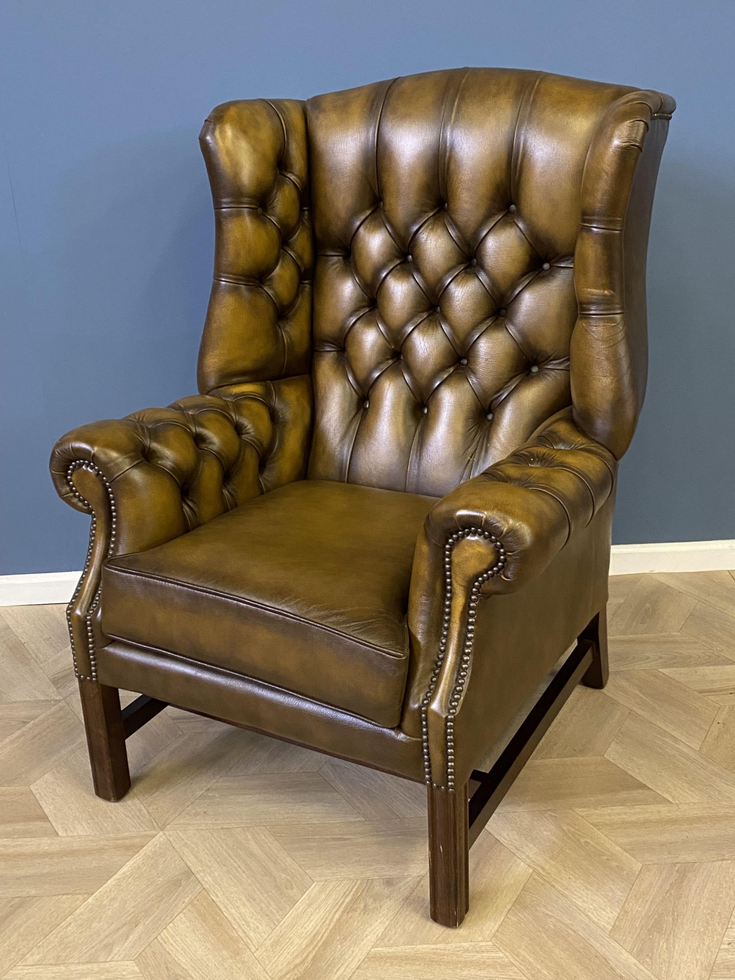 Leather button back wing armchair - Image 2 of 6